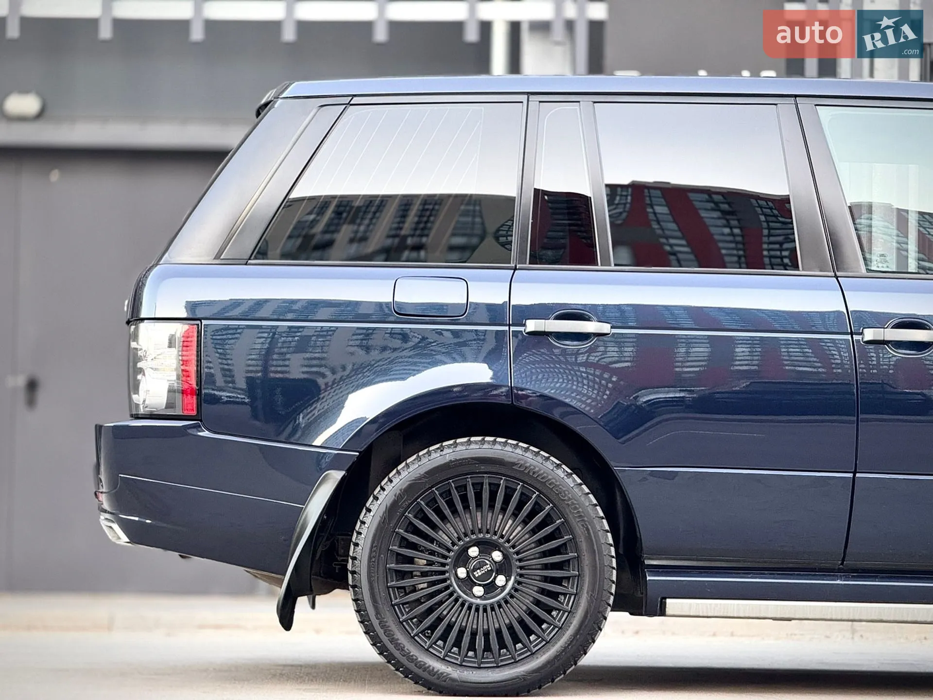 2011 Land Rover Range Rover - мініатюра 12