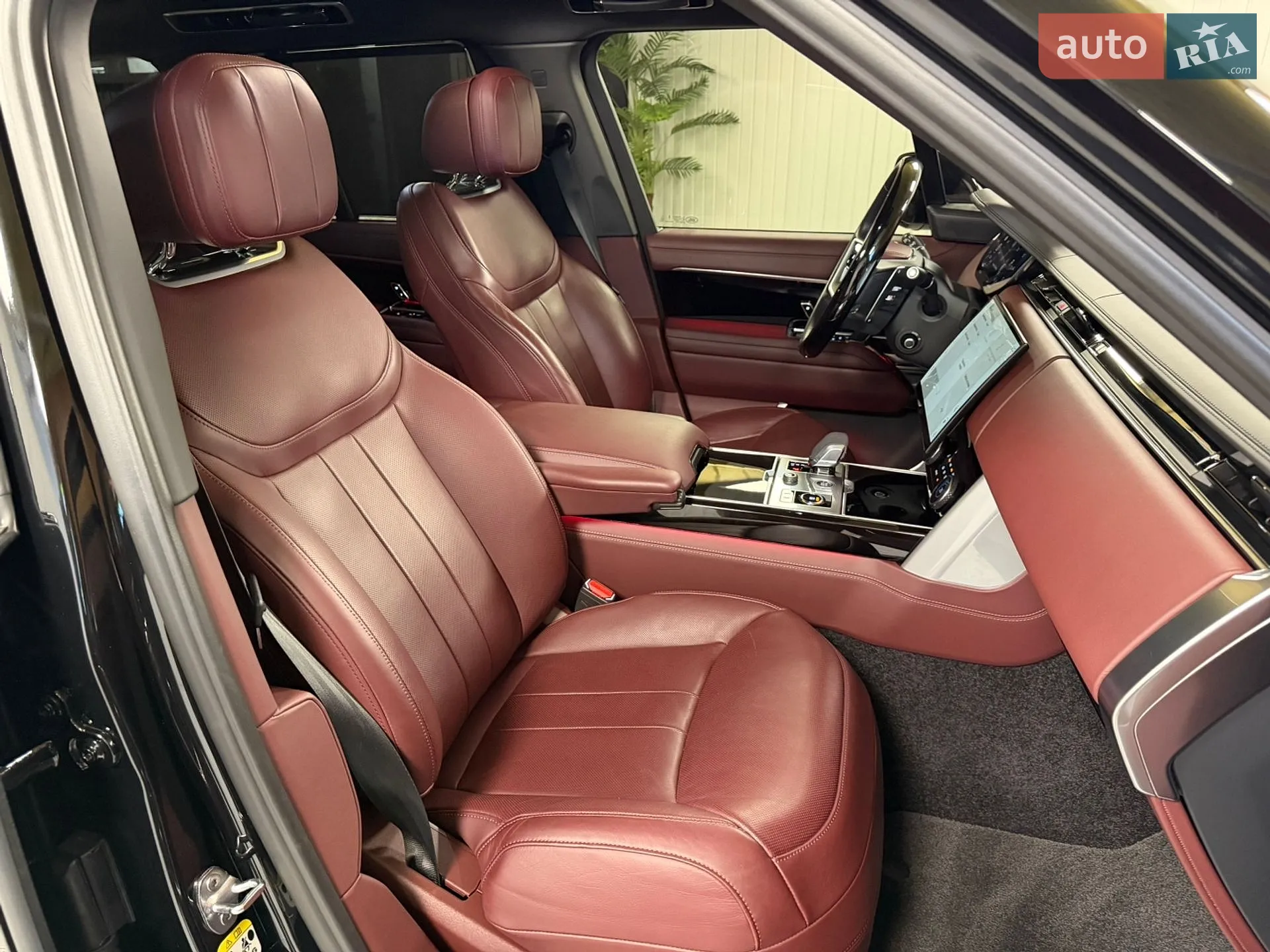 2023 Land Rover Range Rover - мініатюра 22