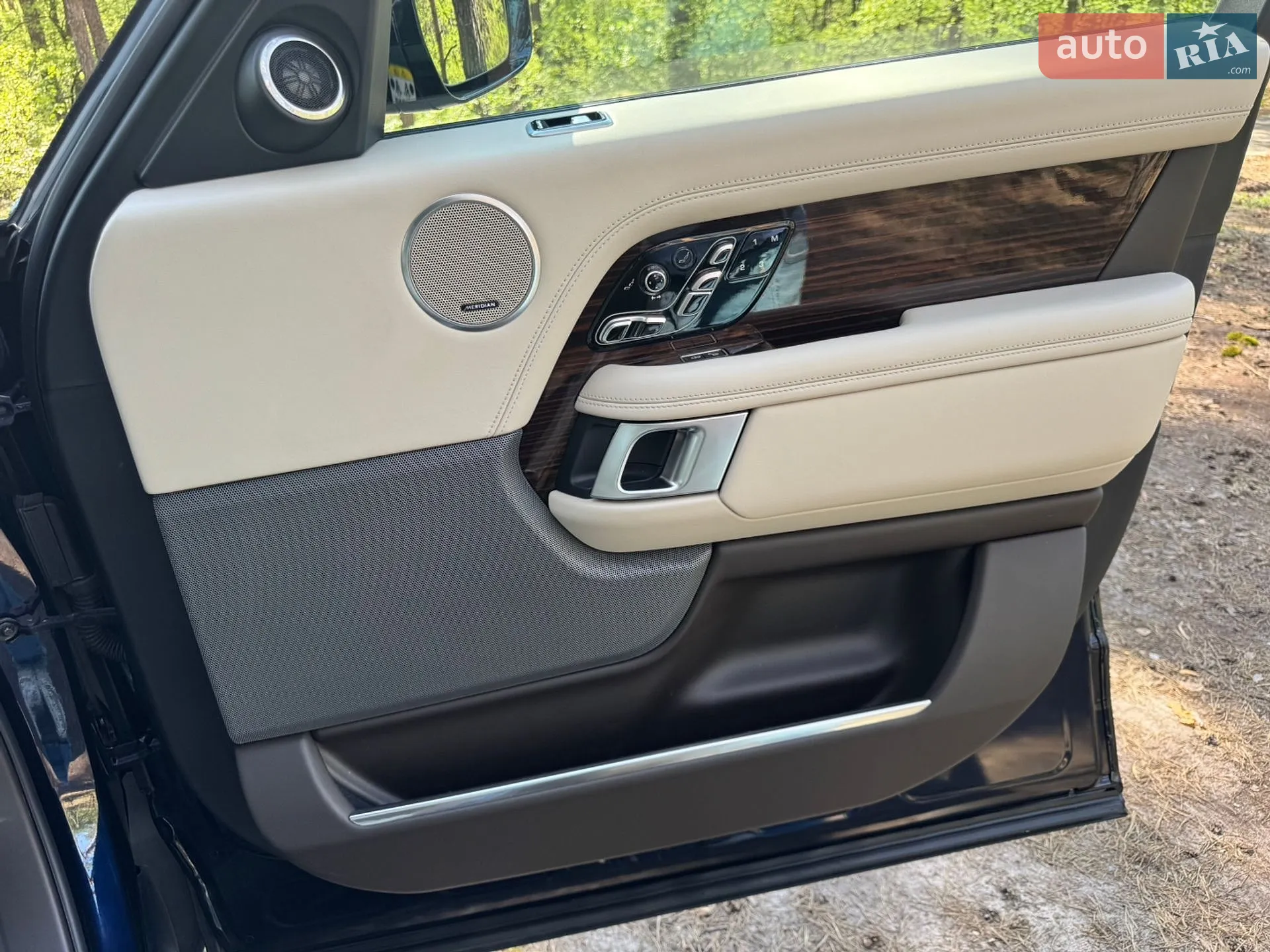2020 Land Rover Range Rover - мініатюра 18