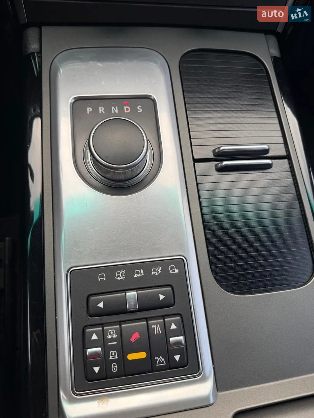 2011 Land Rover Range Rover - мініатюра 29