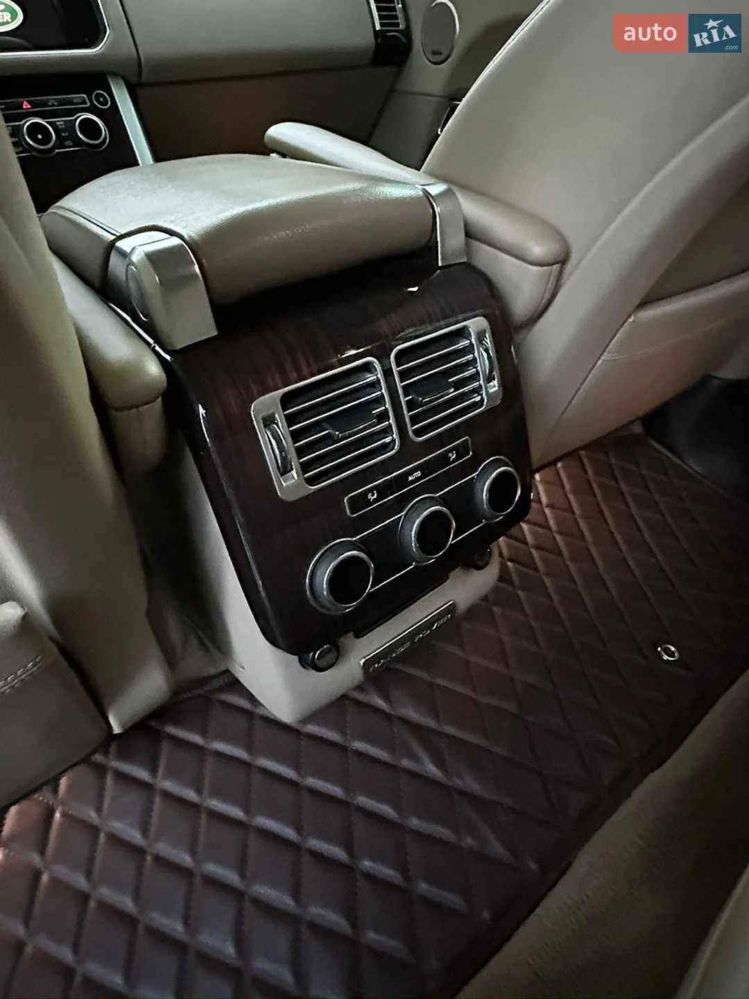 2014 Land Rover Range Rover - мініатюра 31