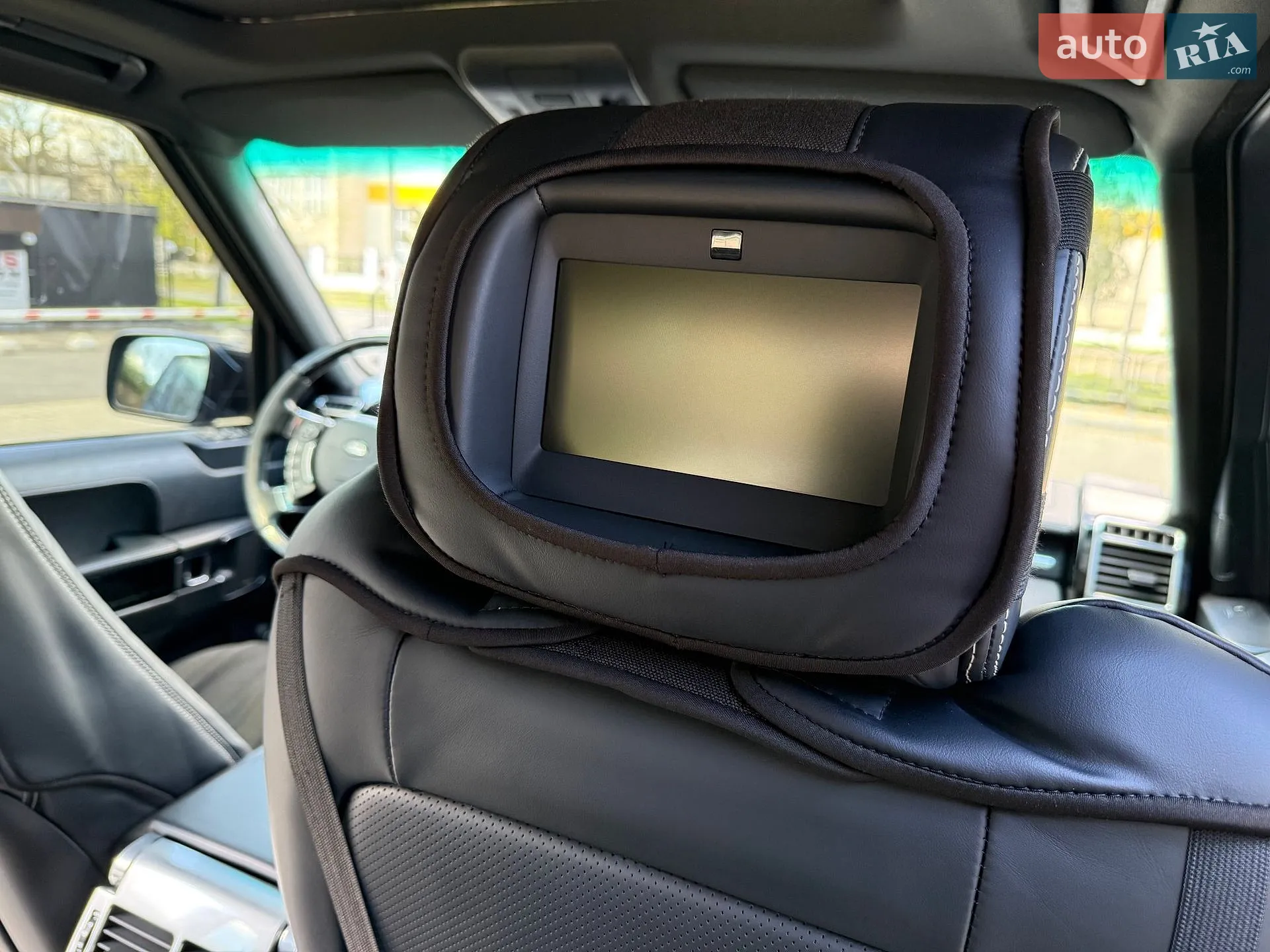 2011 Land Rover Range Rover - мініатюра 15