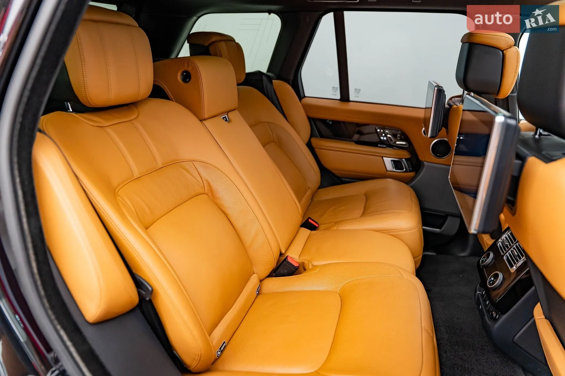 2018 Land Rover Range Rover - мініатюра 31