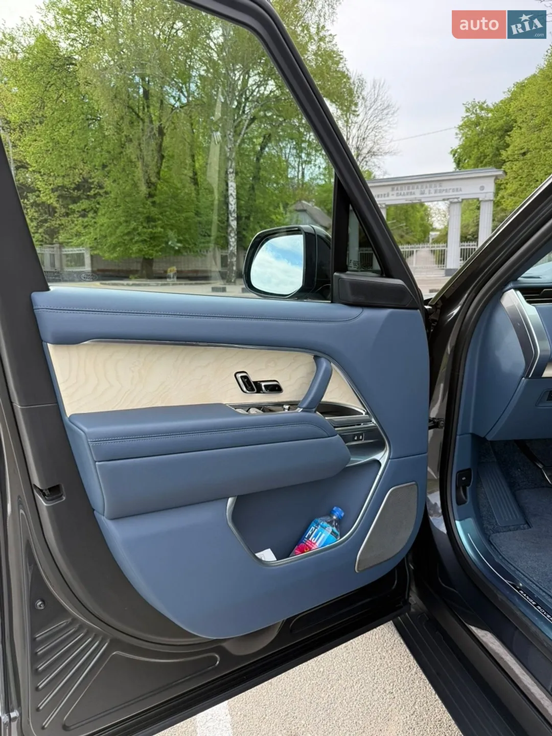 2025 Land Rover Range Rover - мініатюра 17