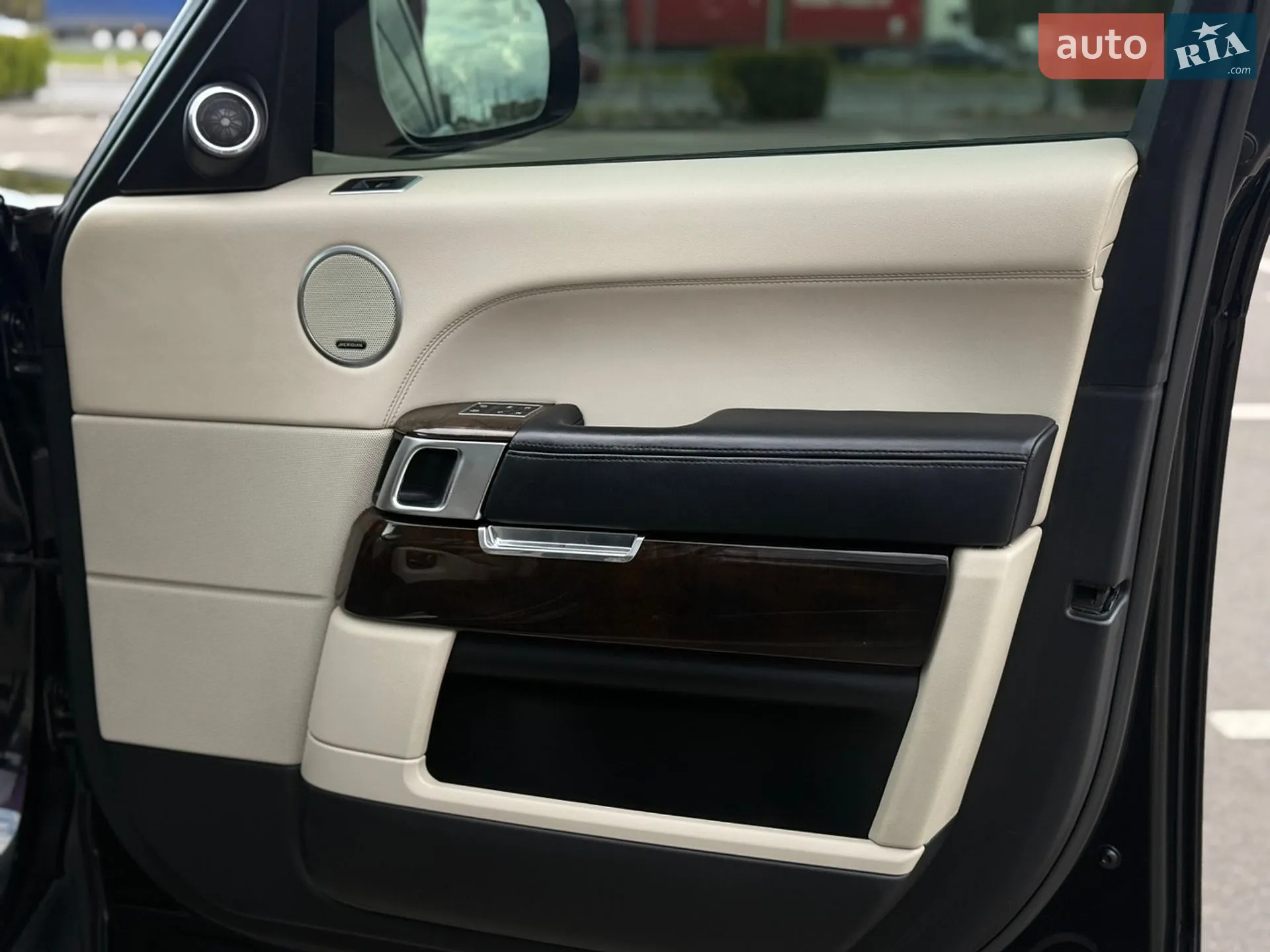 2013 Land Rover Range Rover - мініатюра 31