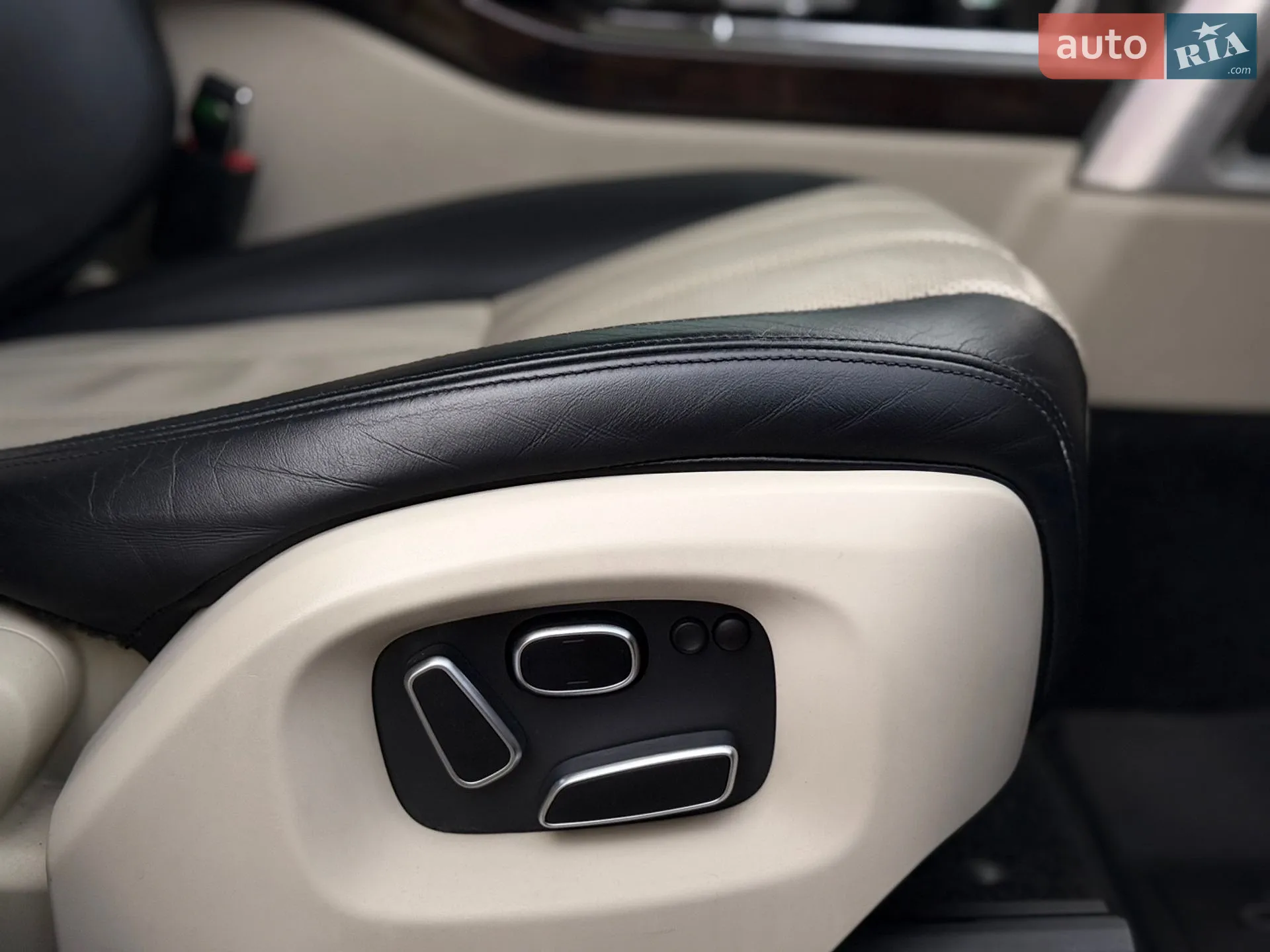 2013 Land Rover Range Rover - мініатюра 35