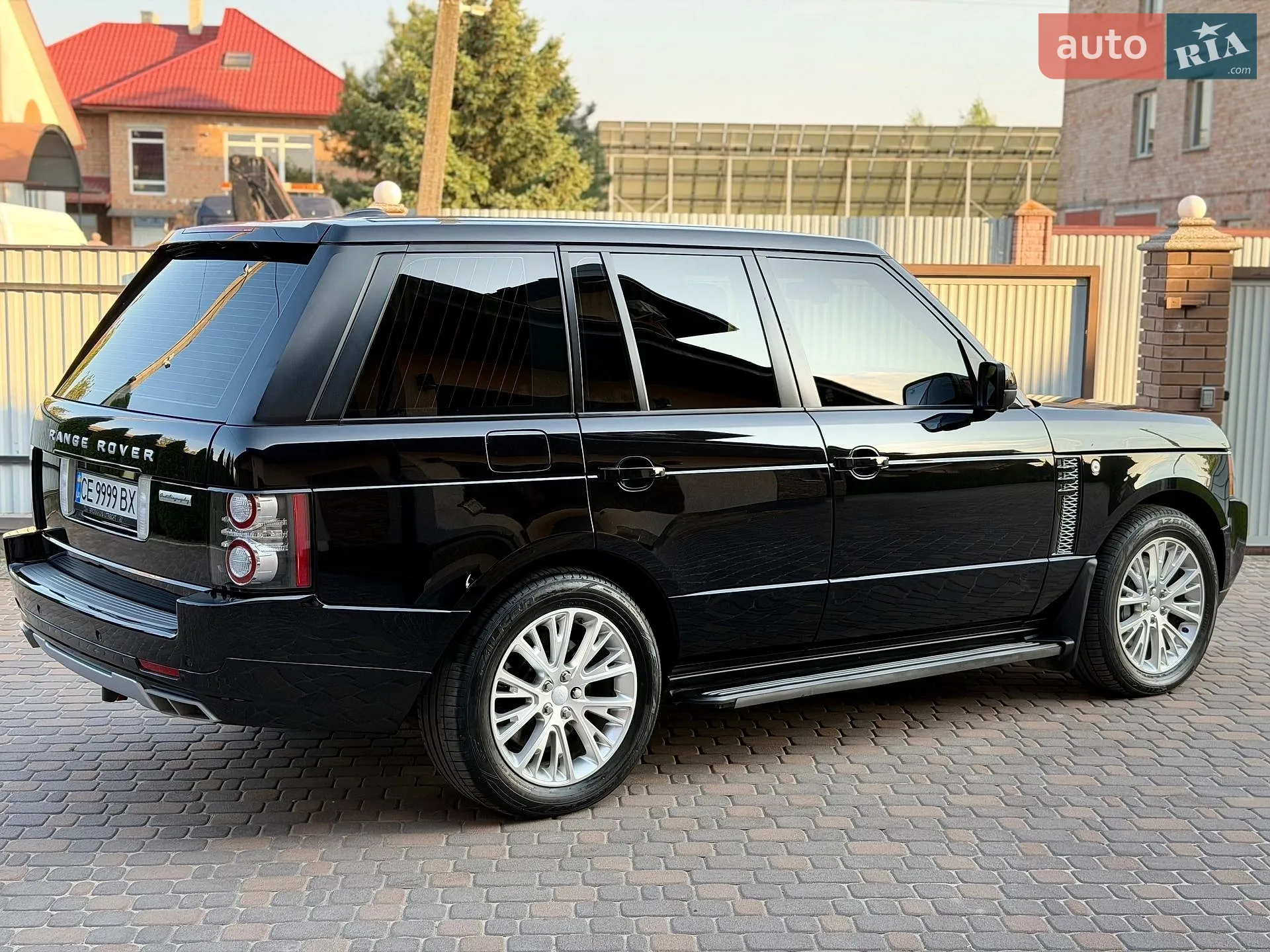 2011 Land Rover Range Rover - мініатюра 21