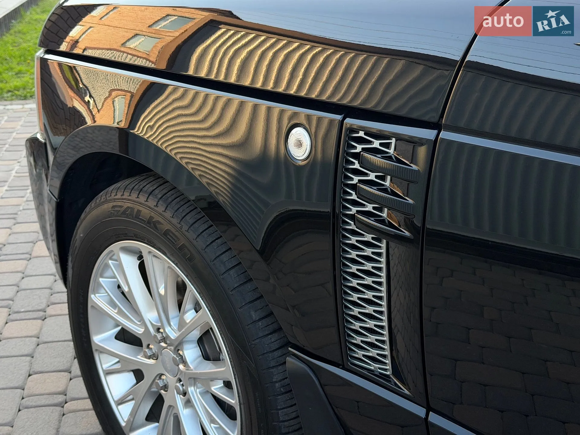 2011 Land Rover Range Rover - мініатюра 28