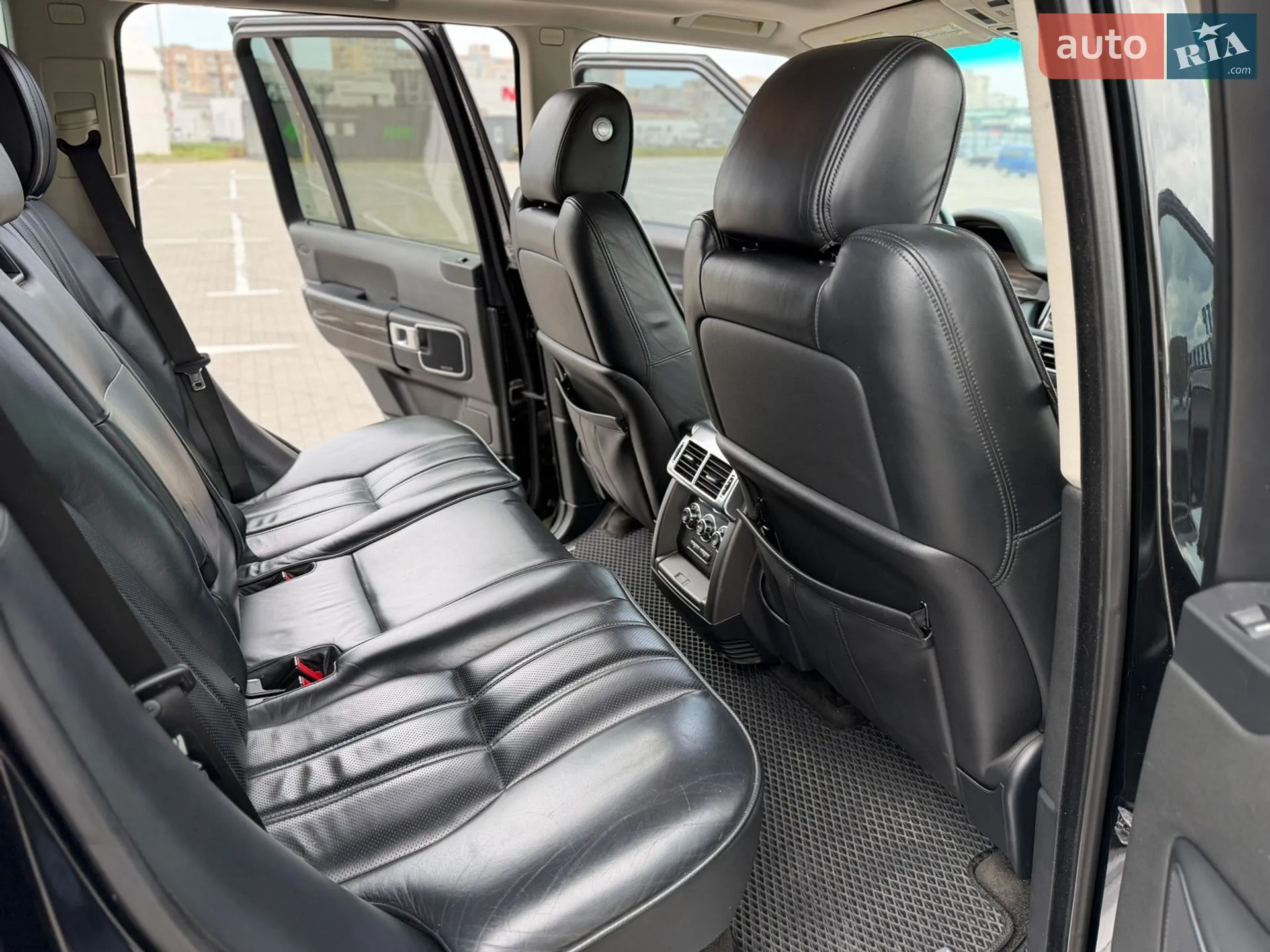 2010 Land Rover Range Rover - мініатюра 21