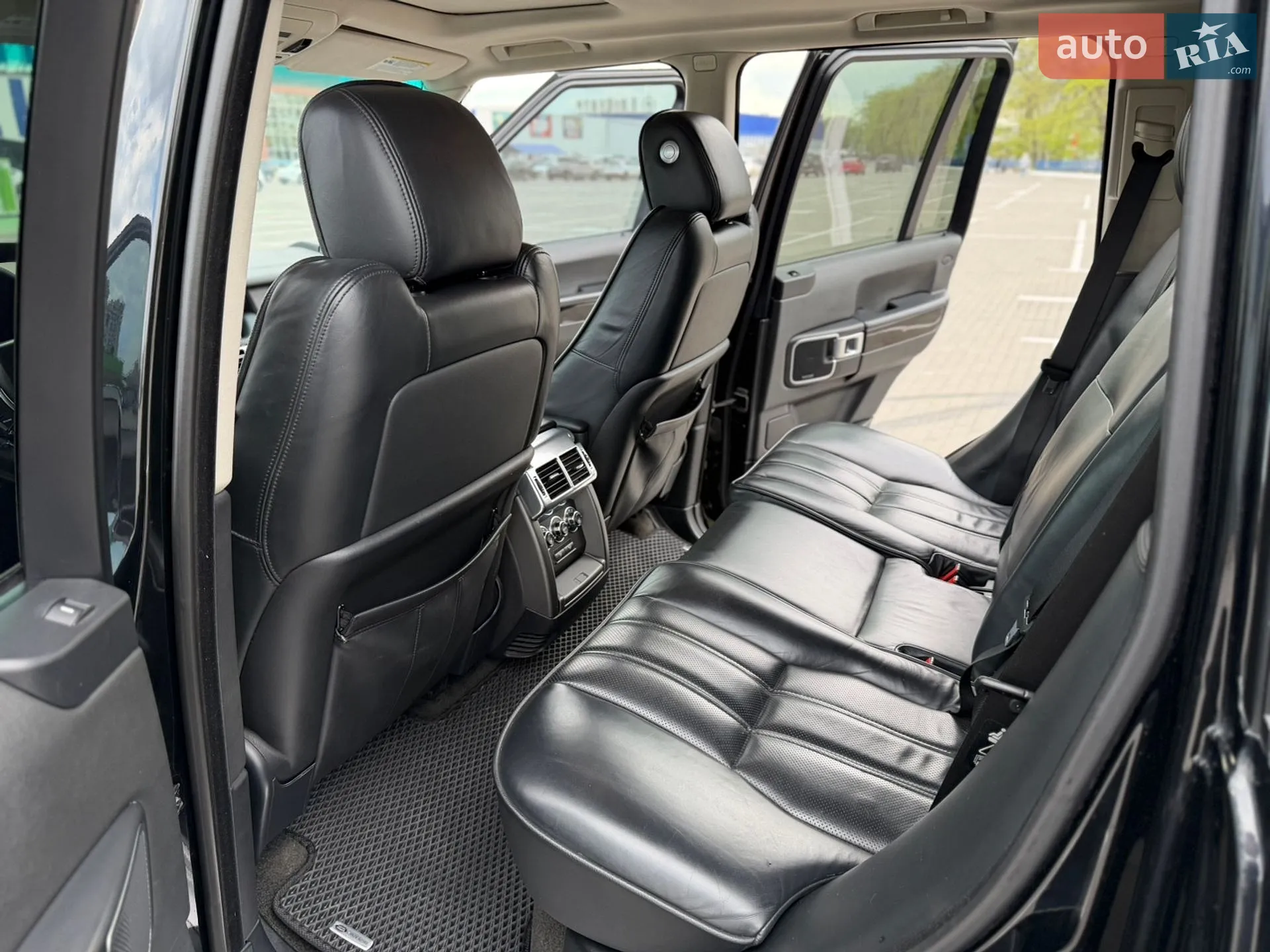 2010 Land Rover Range Rover - мініатюра 20