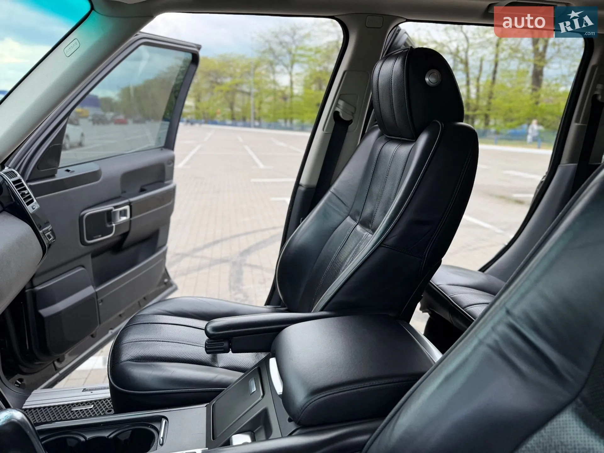 2010 Land Rover Range Rover - мініатюра 40