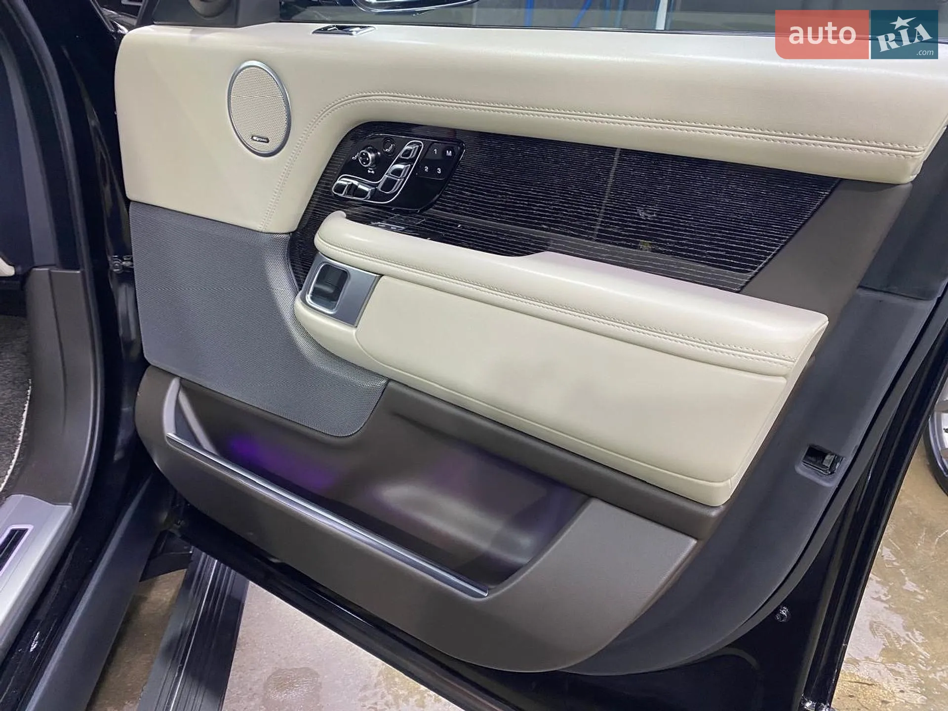 2020 Land Rover Range Rover - мініатюра 27