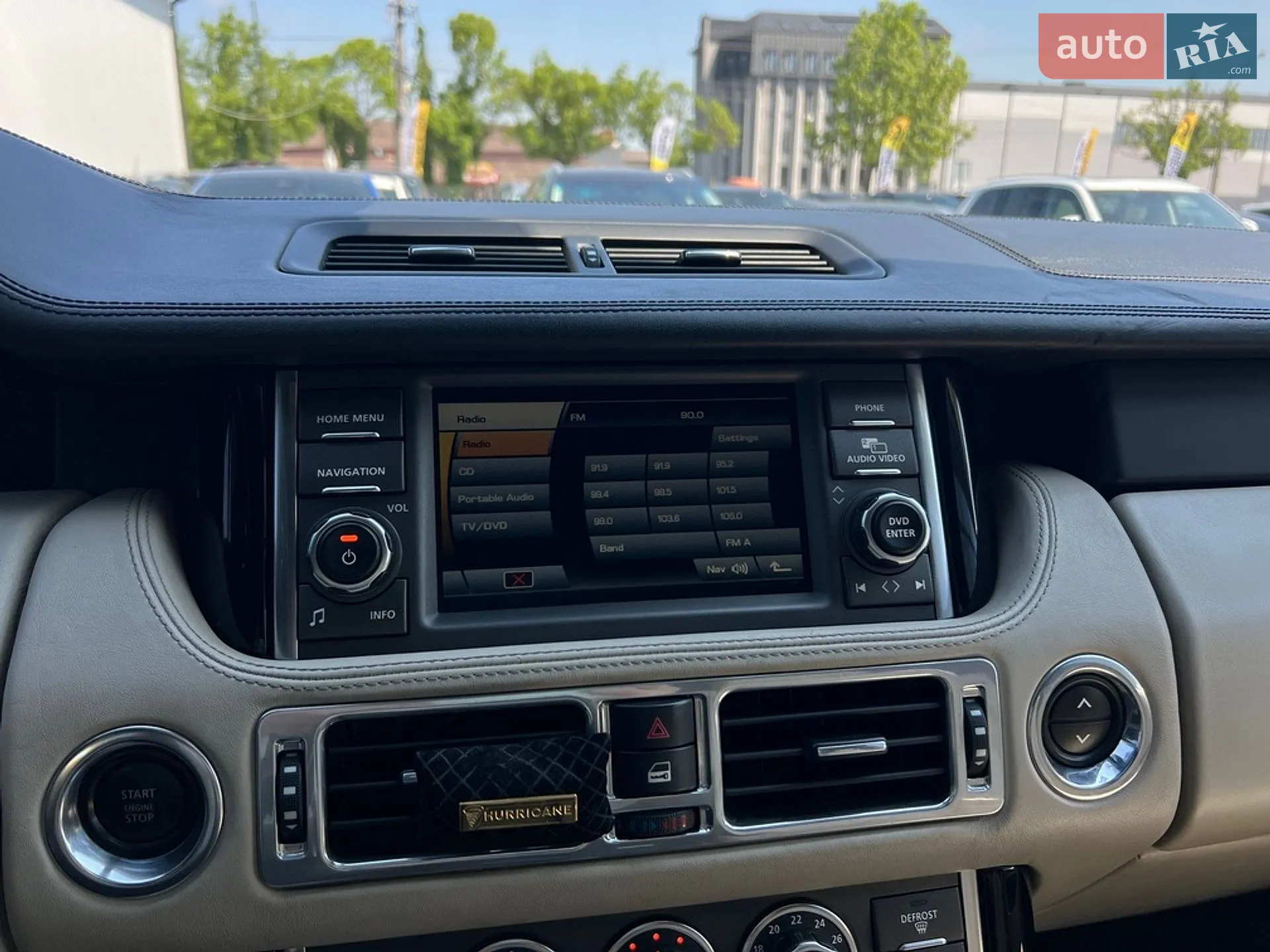 2011 Land Rover Range Rover - мініатюра 16