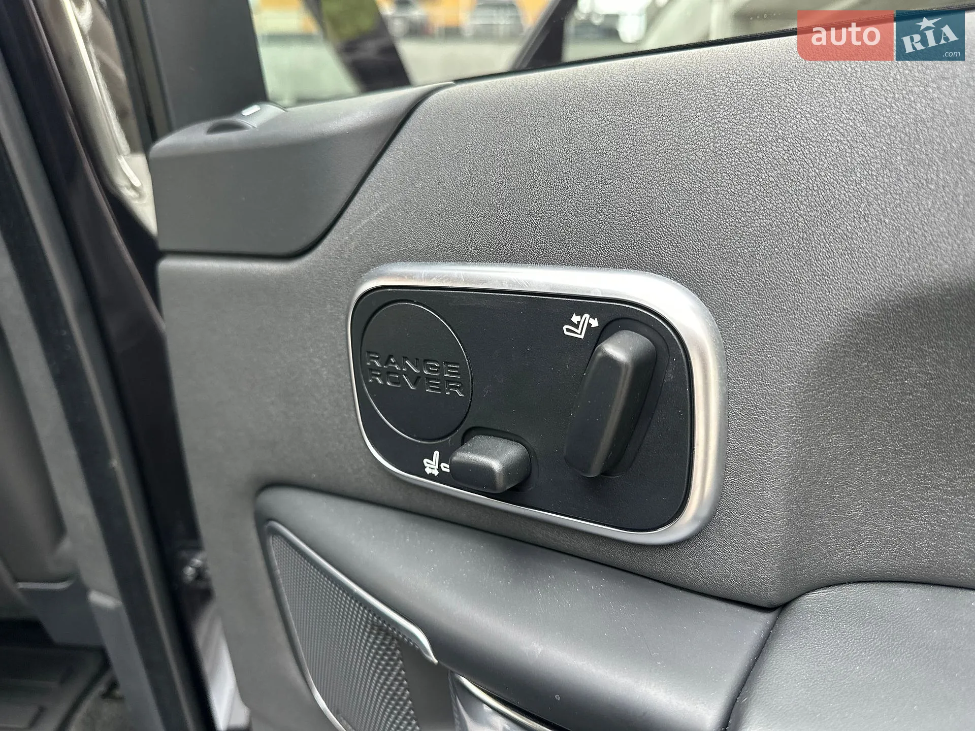 2012 Land Rover Range Rover - мініатюра 51