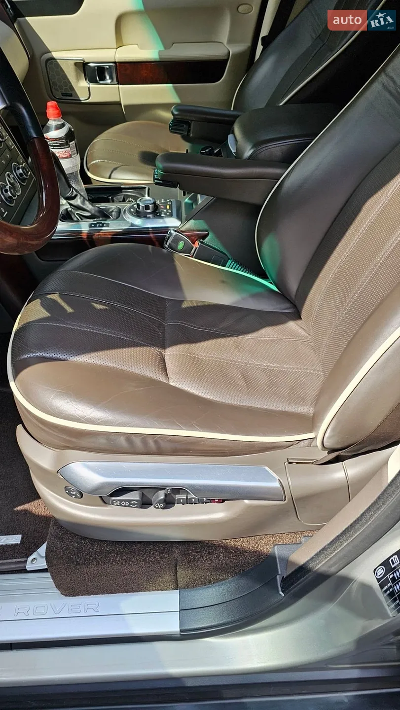 2010 Land Rover Range Rover - мініатюра 21