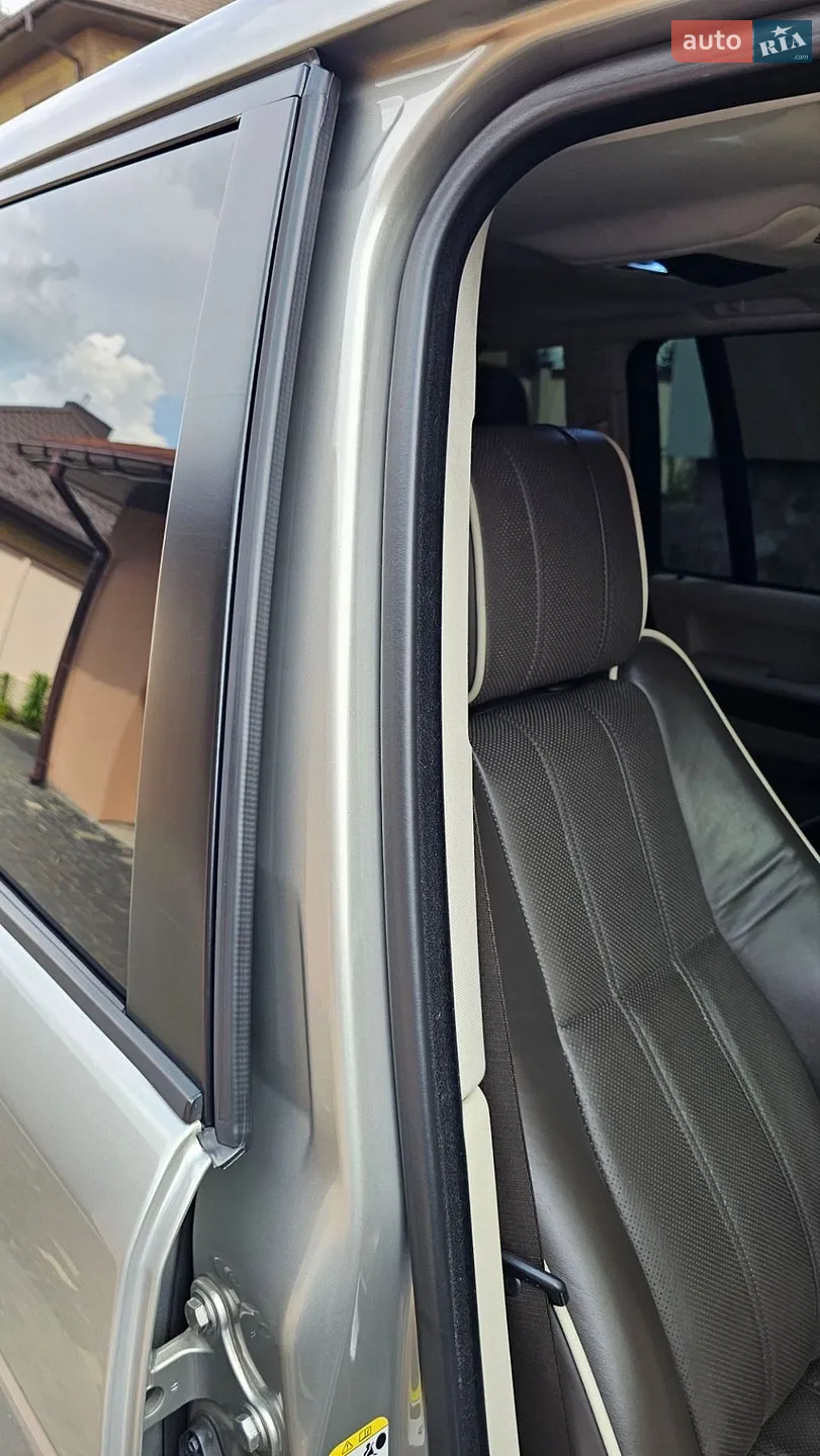 2010 Land Rover Range Rover - мініатюра 111