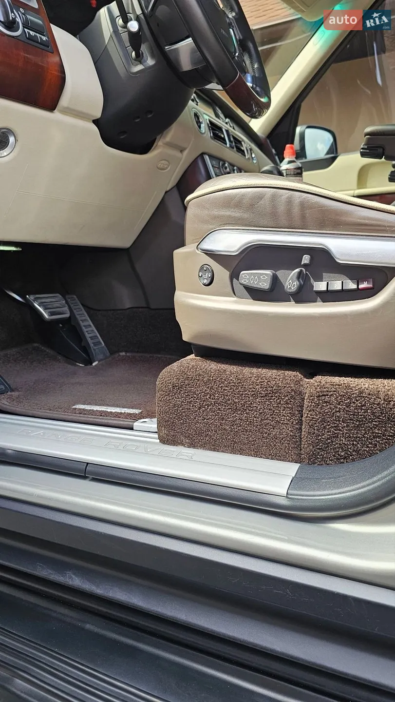 2010 Land Rover Range Rover - мініатюра 117