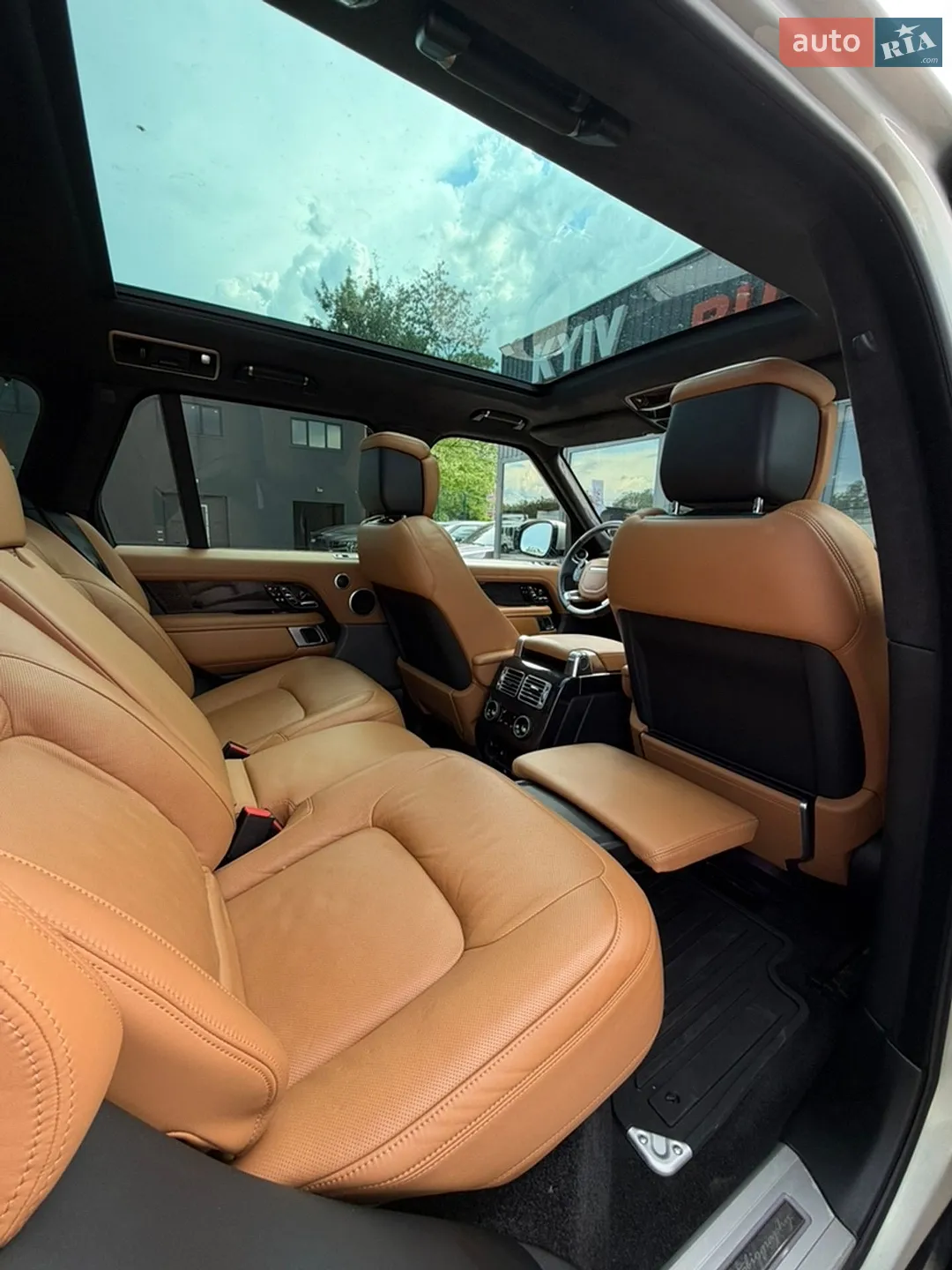 2019 Land Rover Range Rover - мініатюра 31