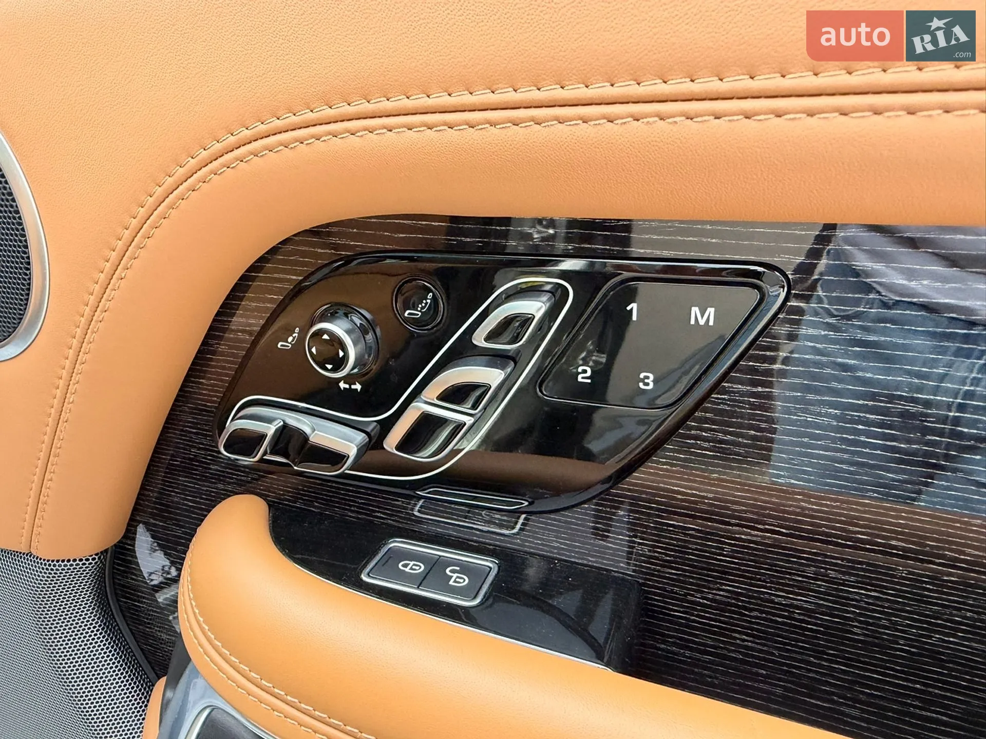 2019 Land Rover Range Rover - мініатюра 36