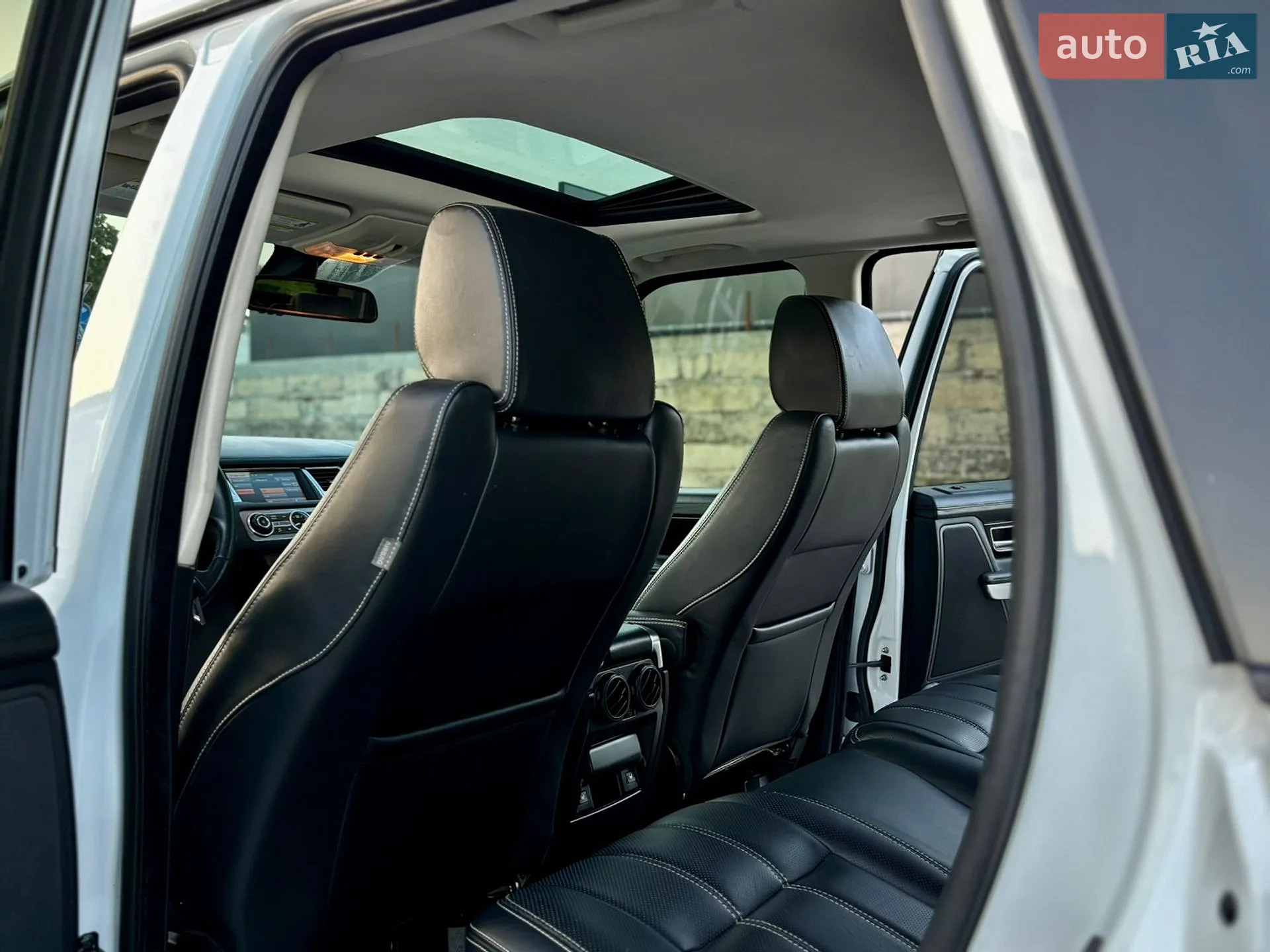 2011 Land Rover Range Rover - мініатюра 22