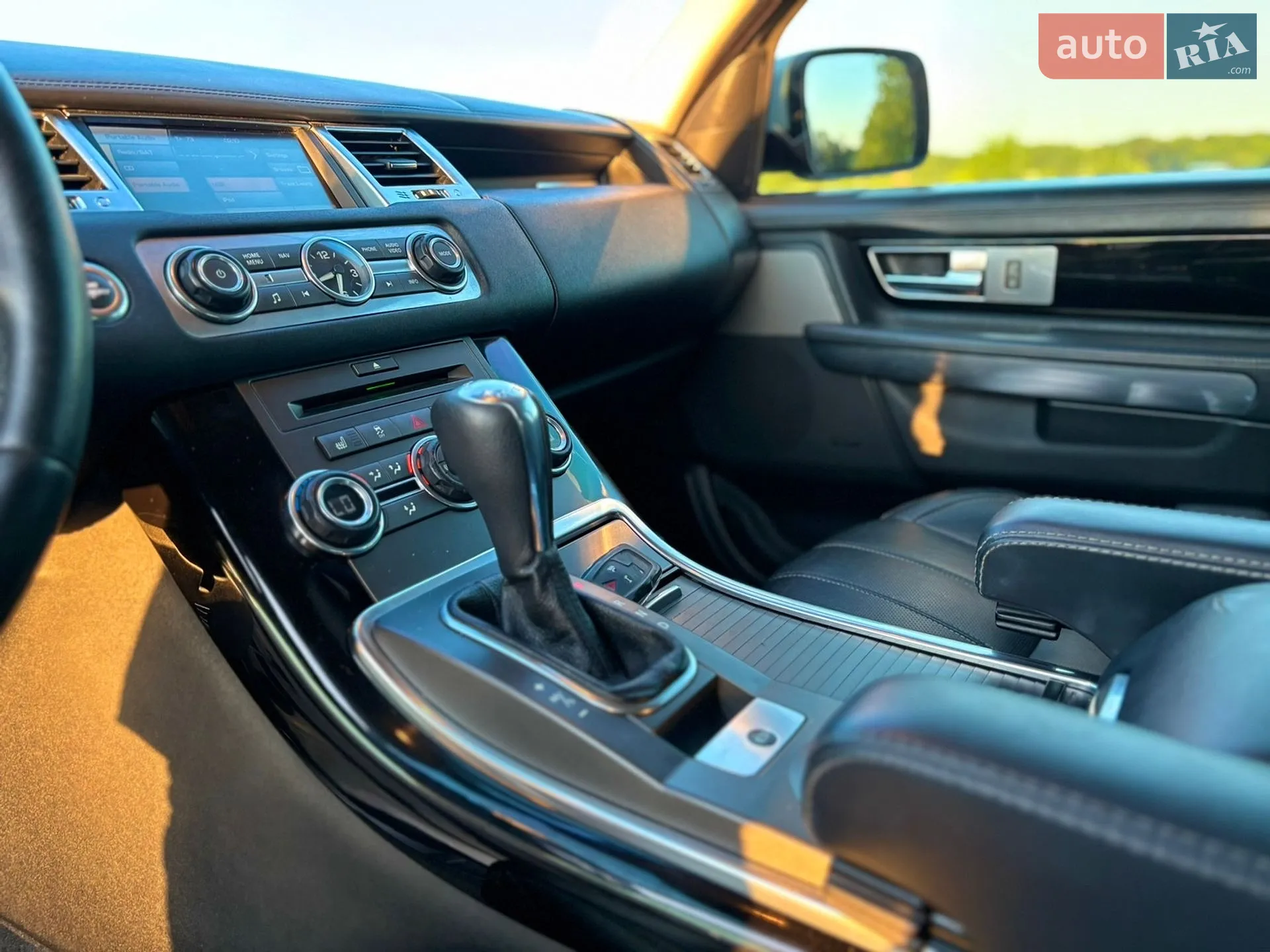 2011 Land Rover Range Rover - мініатюра 38