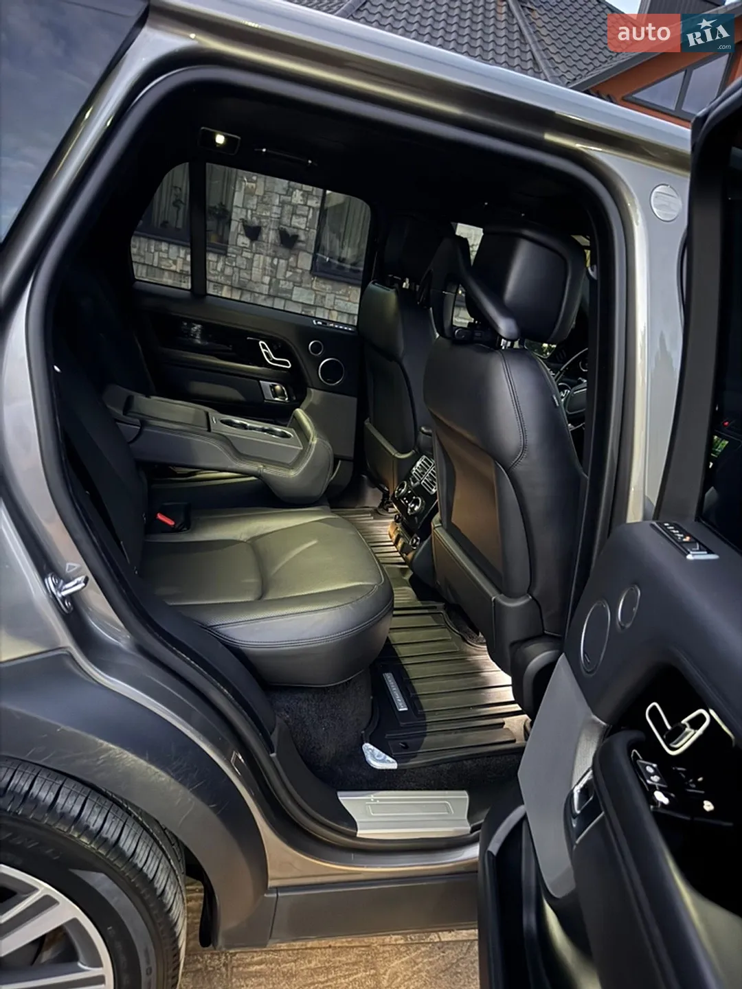 2018 Land Rover Range Rover - мініатюра 30