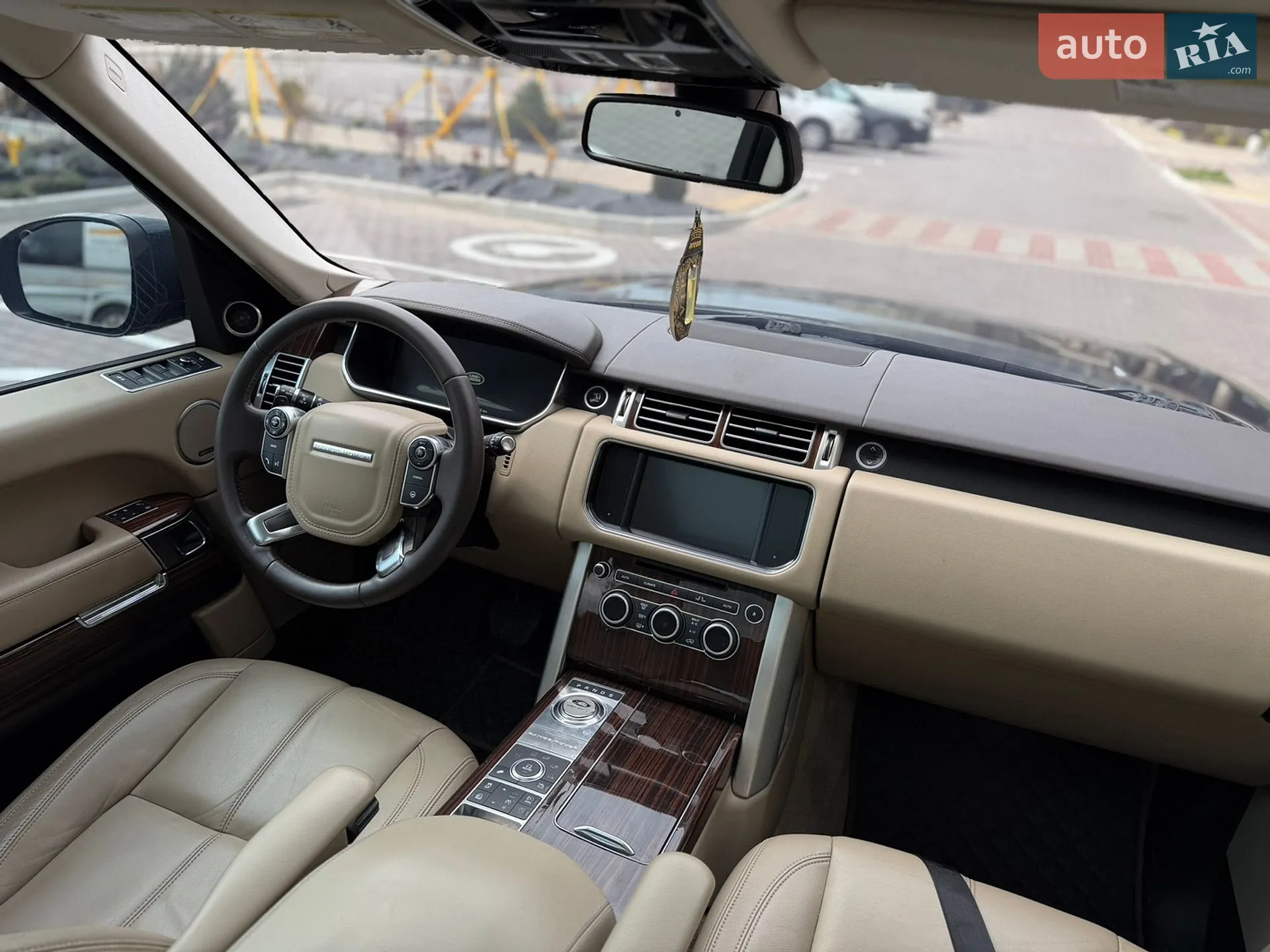 2016 Land Rover Range Rover - мініатюра 25