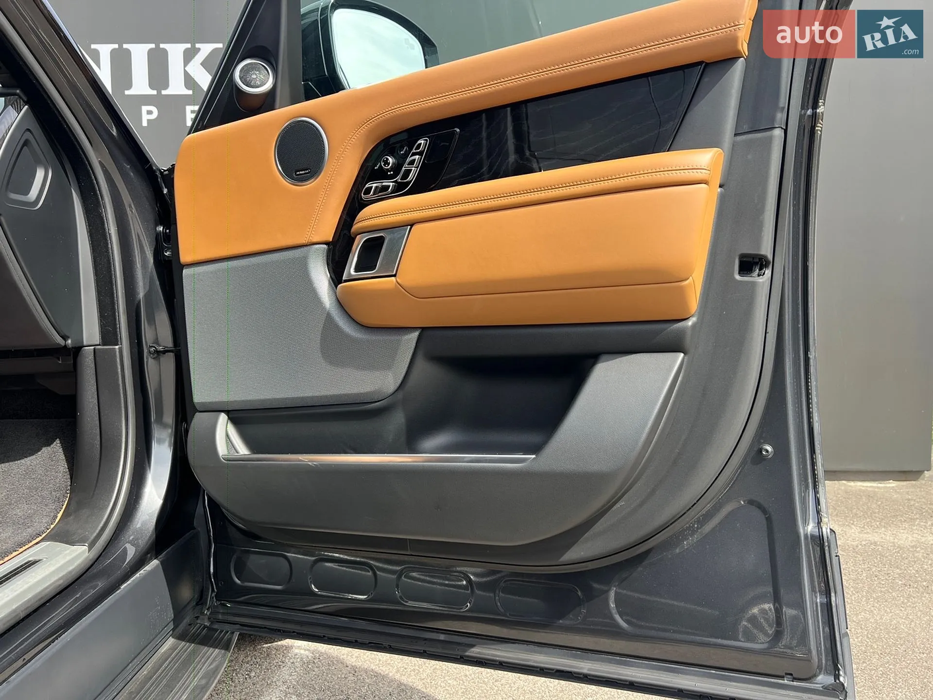 2020 Land Rover Range Rover - мініатюра 32
