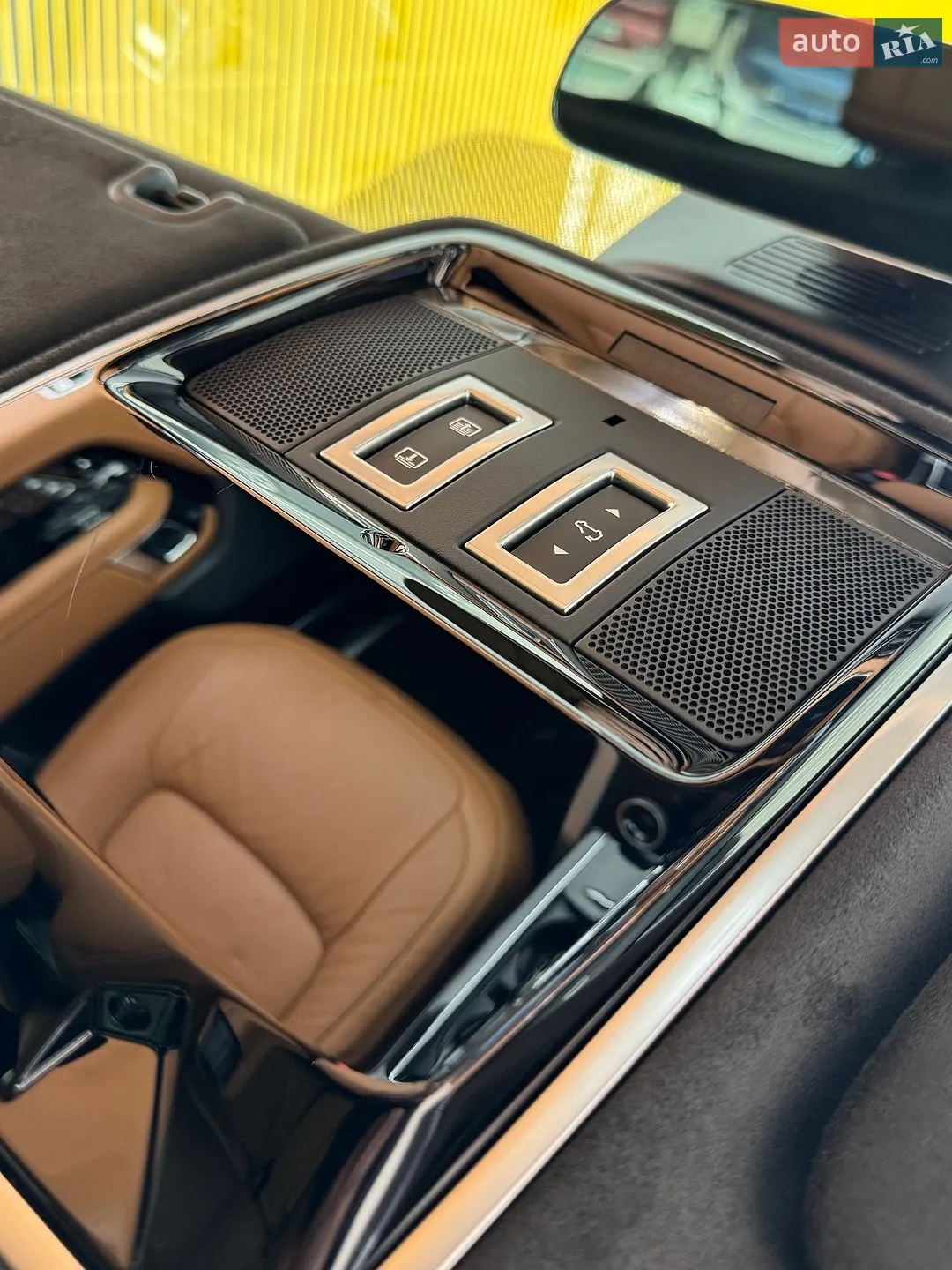 2020 Land Rover Range Rover - мініатюра 19