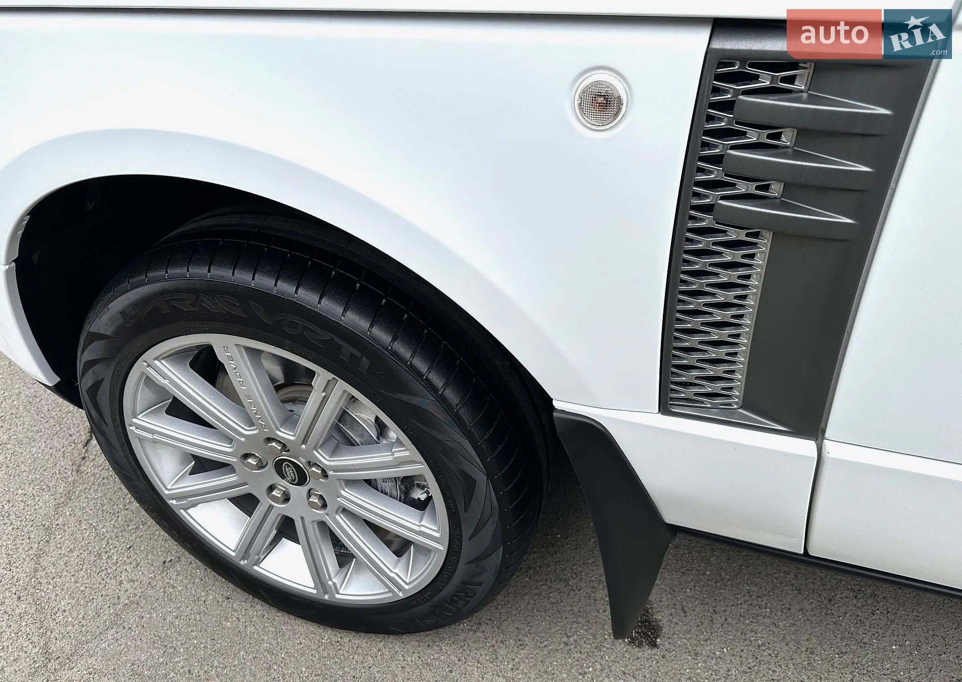 2010 Land Rover Range Rover - мініатюра 25