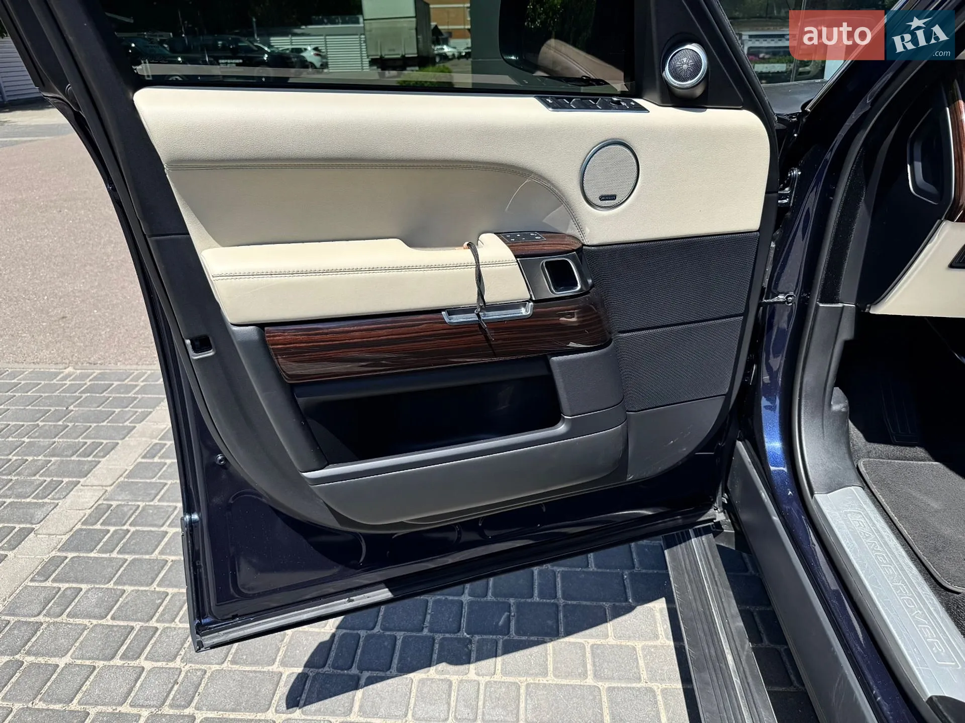 2017 Land Rover Range Rover - мініатюра 10