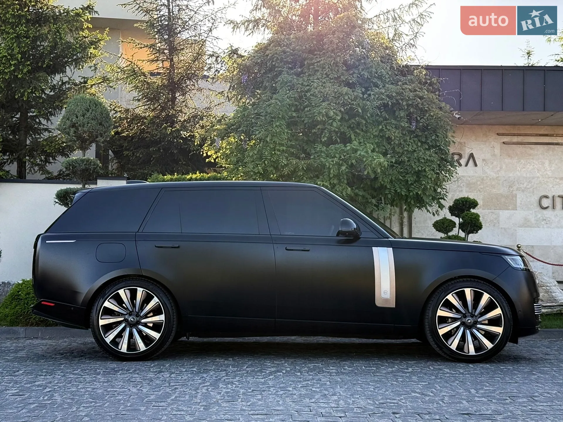 2023 Land Rover Range Rover - мініатюра 26