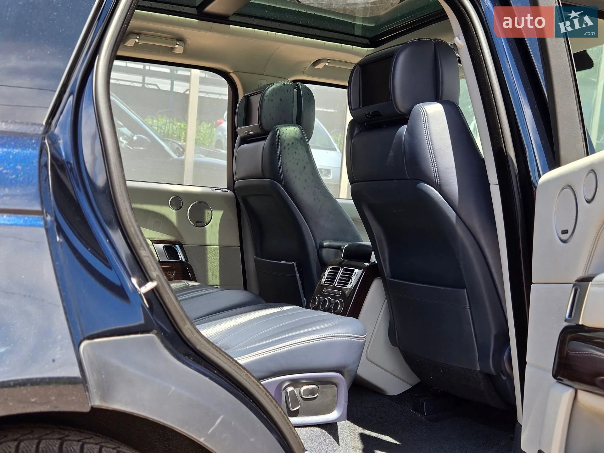2013 Land Rover Range Rover - мініатюра 24