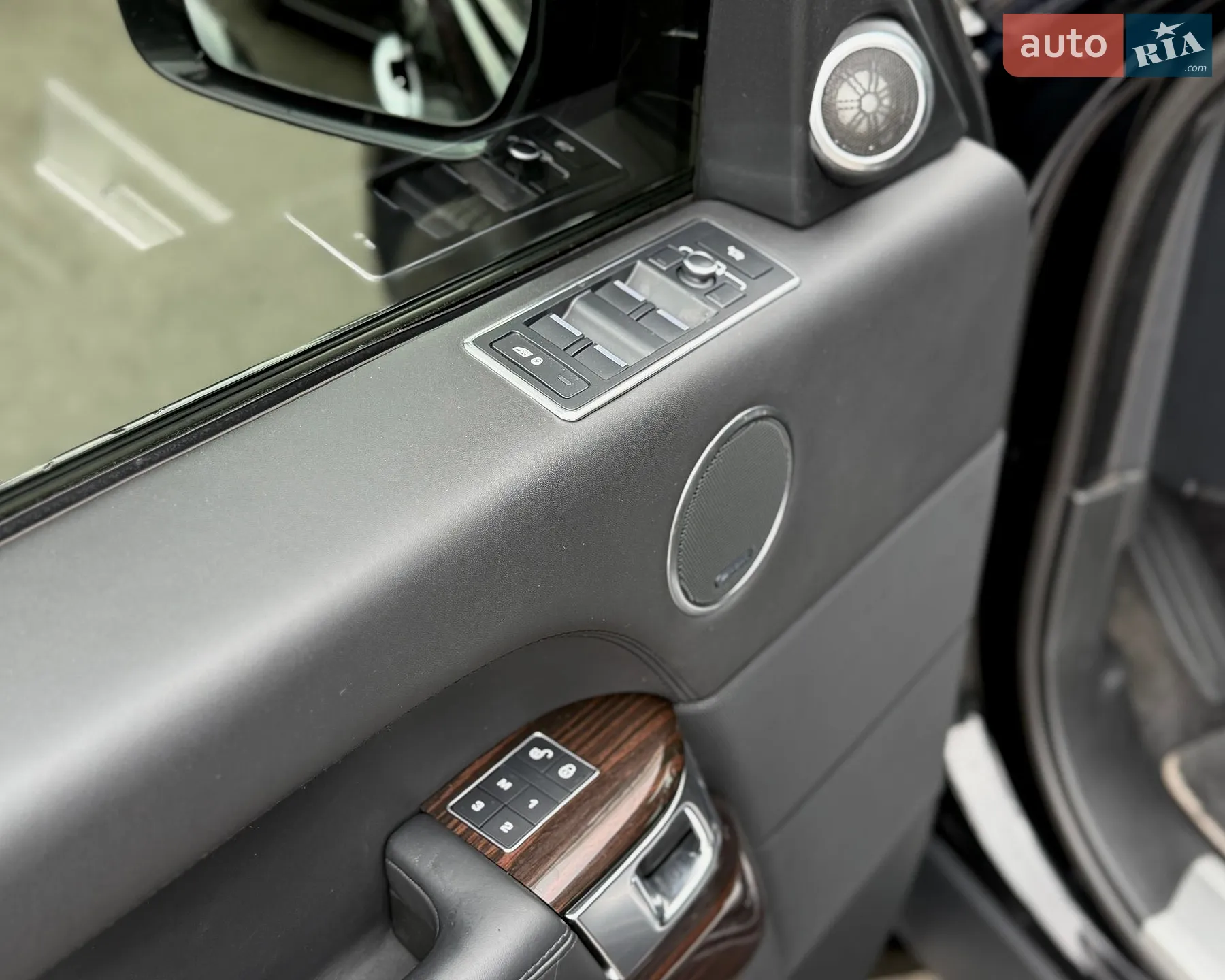 2016 Land Rover Range Rover - мініатюра 19