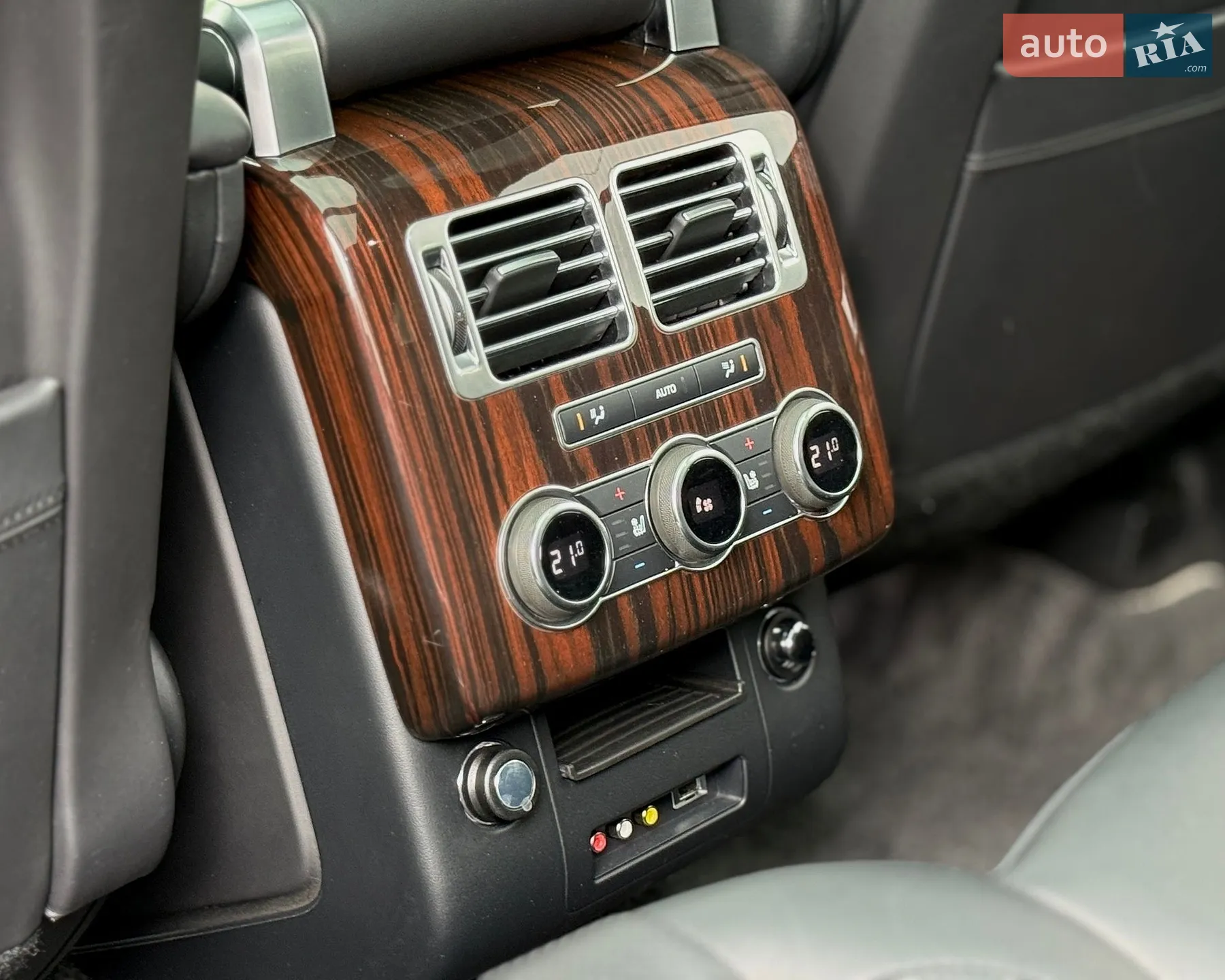 2016 Land Rover Range Rover - мініатюра 20