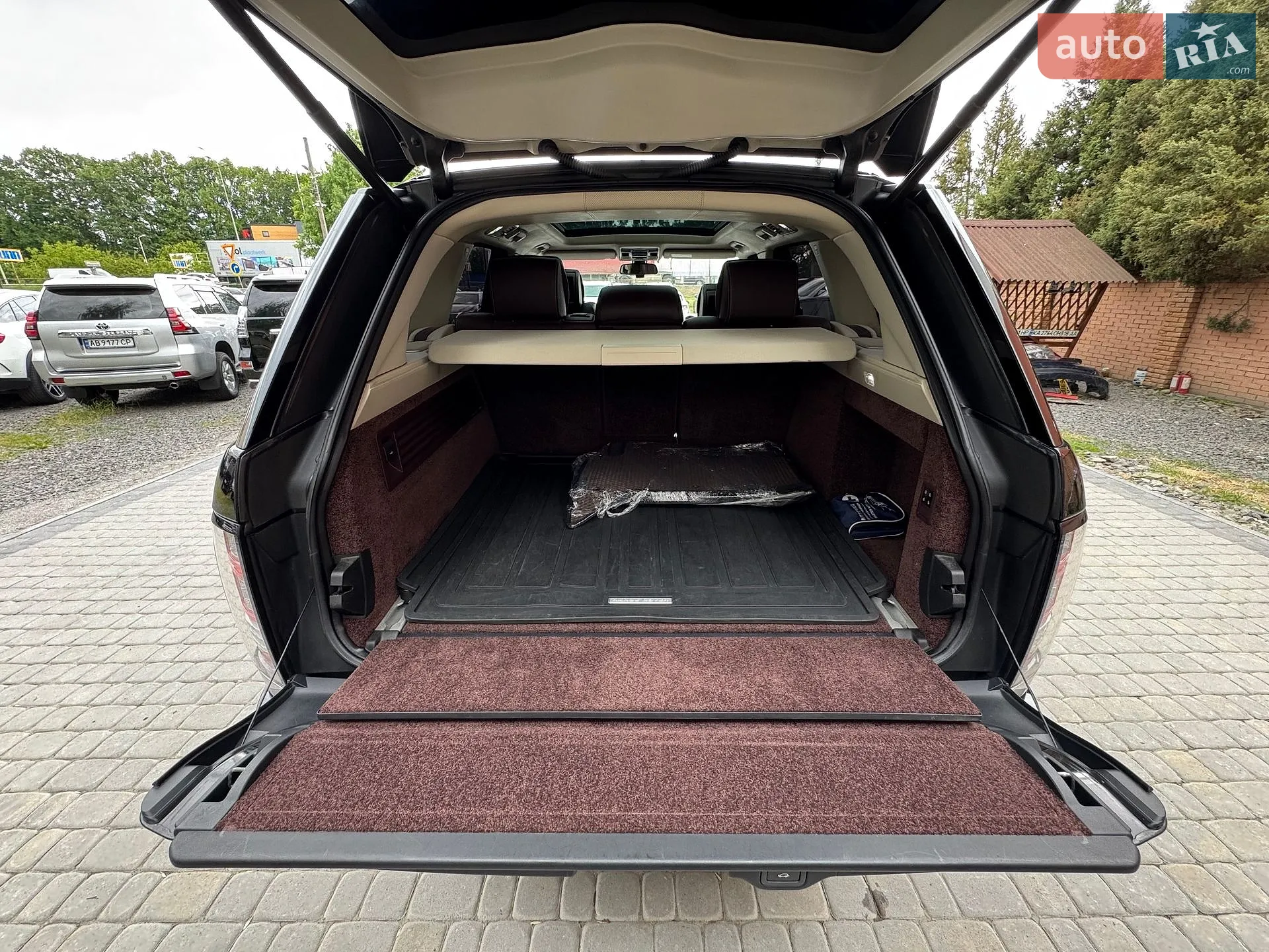 2013 Land Rover Range Rover - мініатюра 38