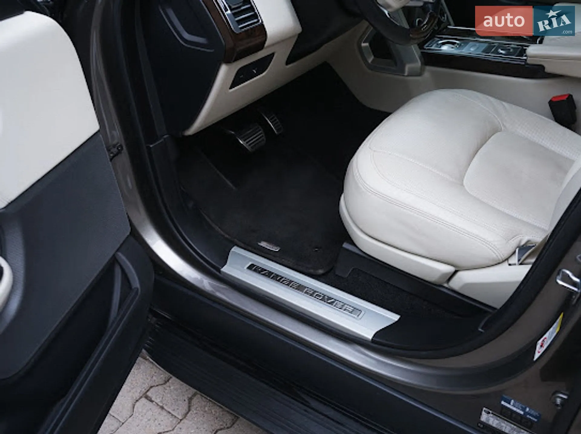 2020 Land Rover Range Rover - мініатюра 14