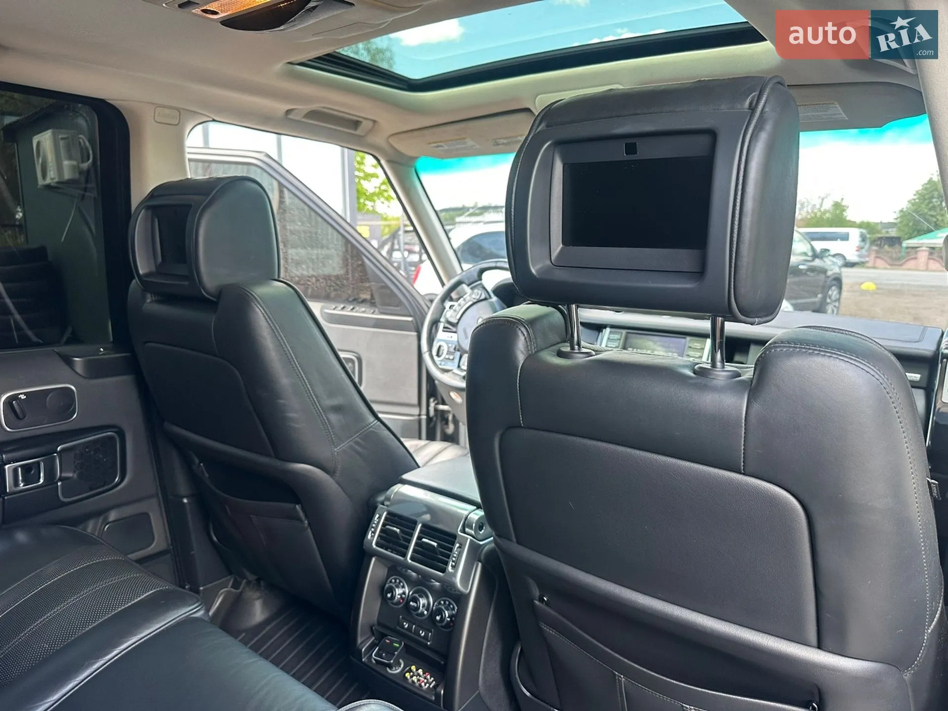 2010 Land Rover Range Rover - мініатюра 17
