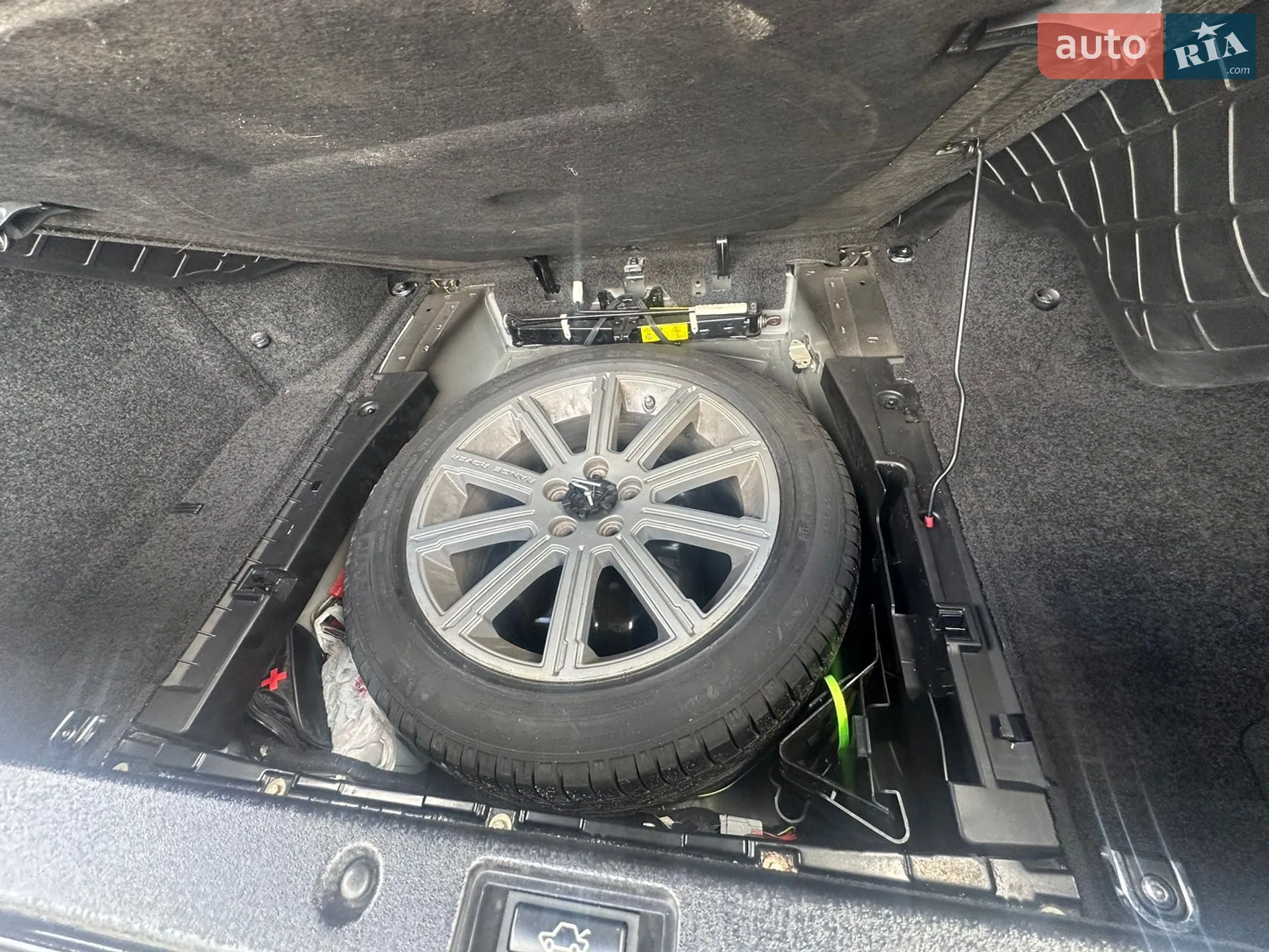 2010 Land Rover Range Rover - мініатюра 19