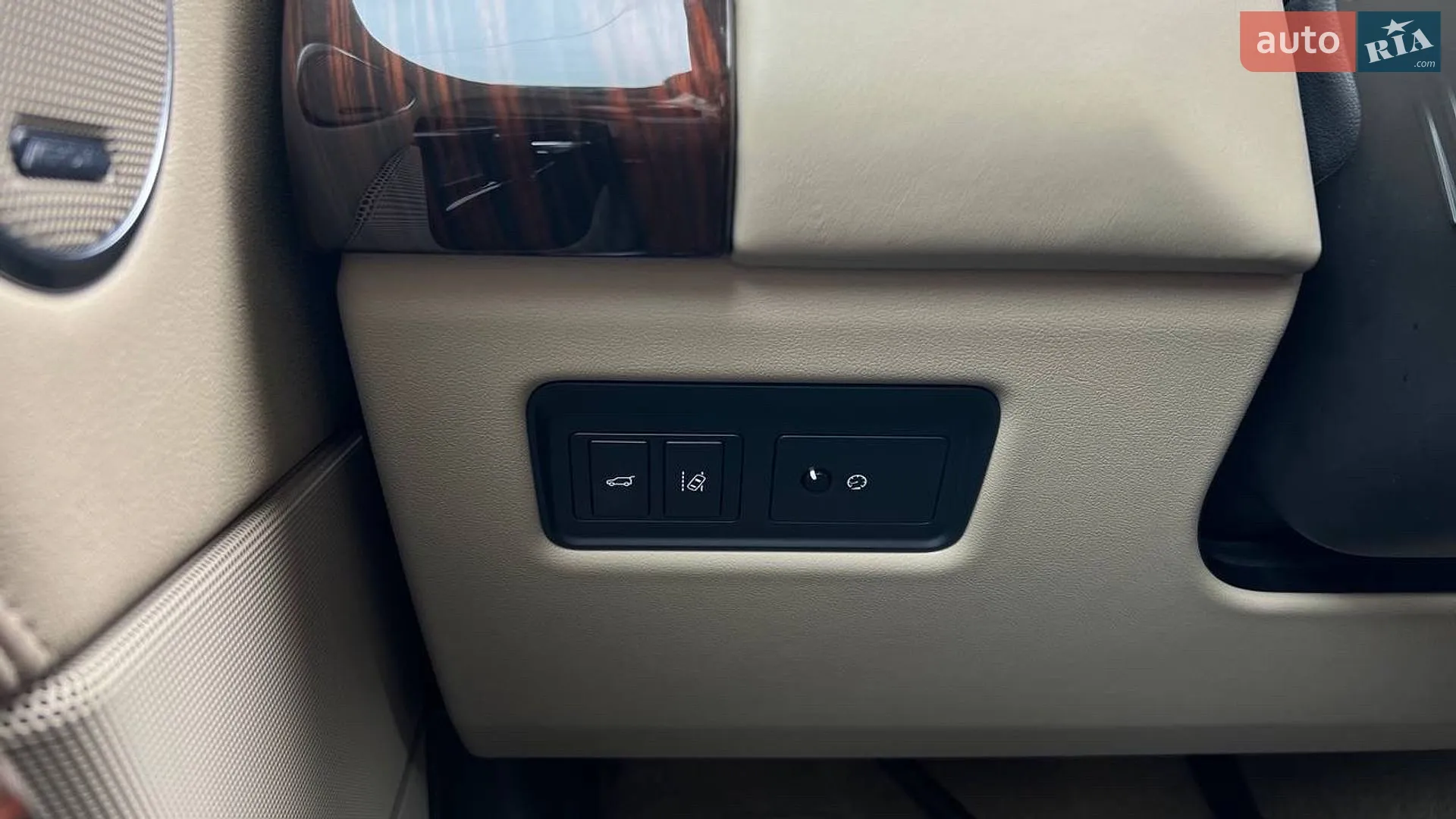 2017 Land Rover Range Rover - мініатюра 17