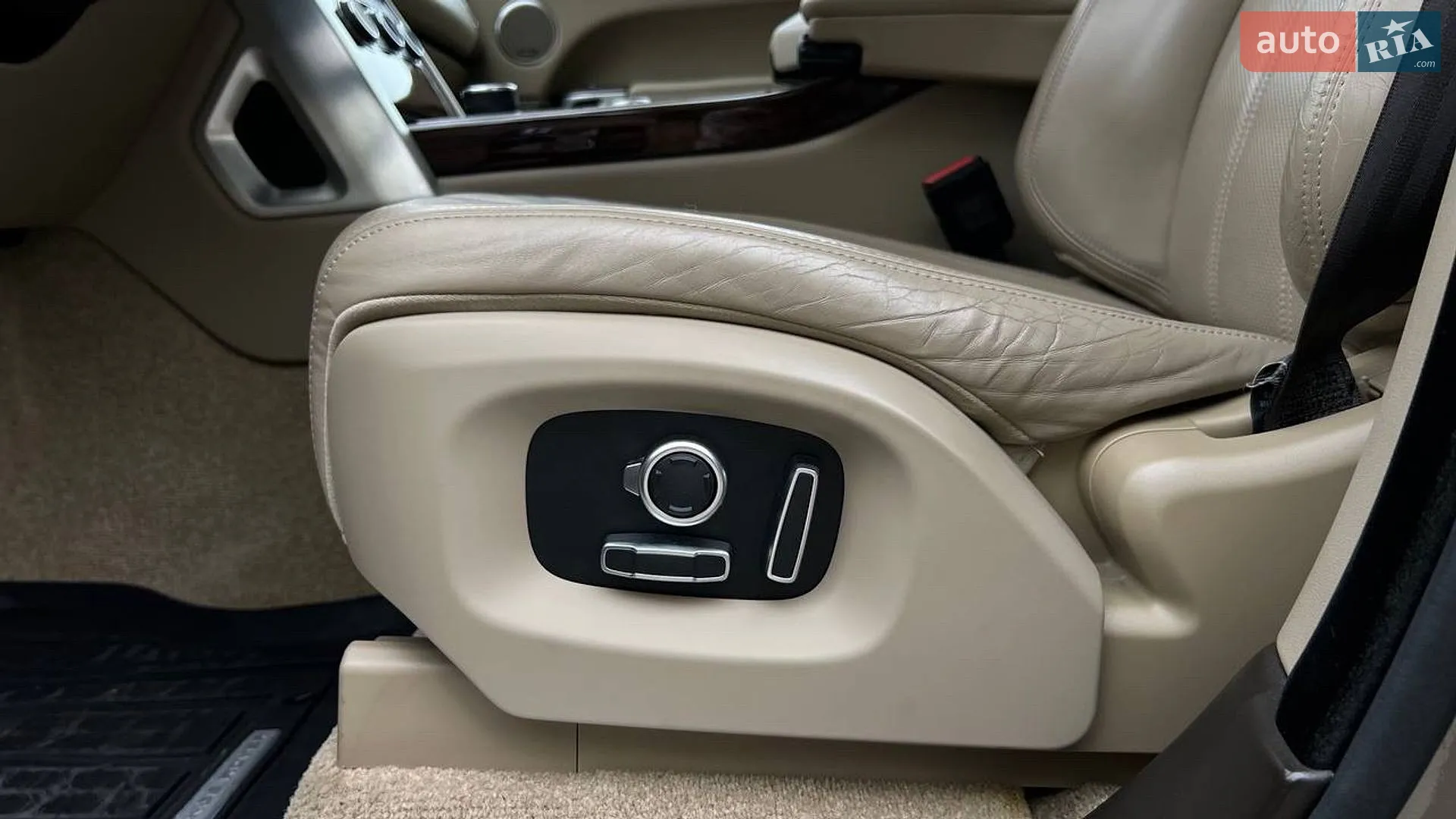 2017 Land Rover Range Rover - мініатюра 27