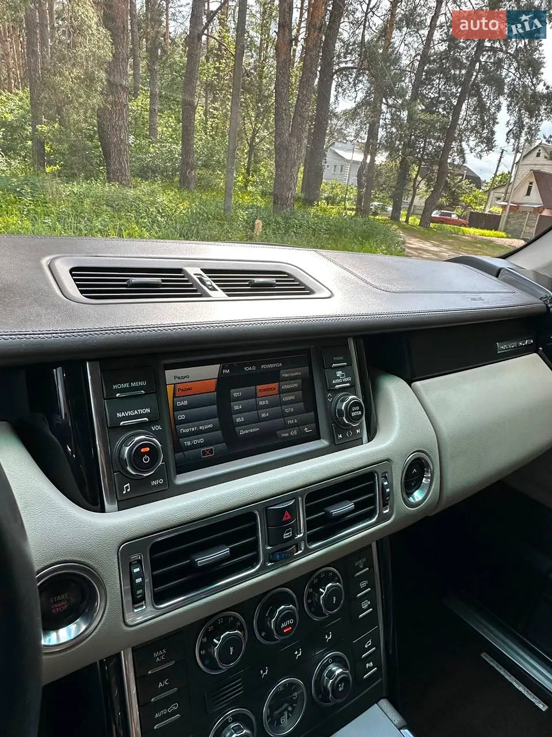 2010 Land Rover Range Rover - мініатюра 15