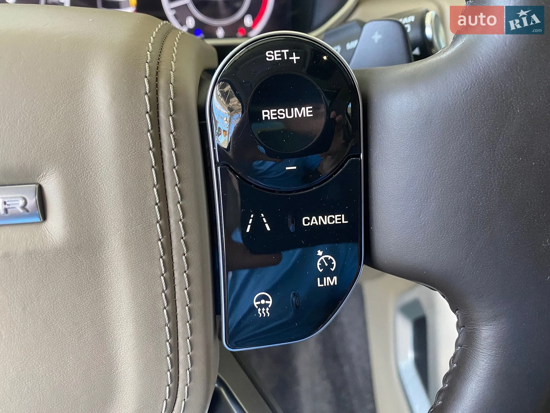 2018 Land Rover Range Rover - мініатюра 28