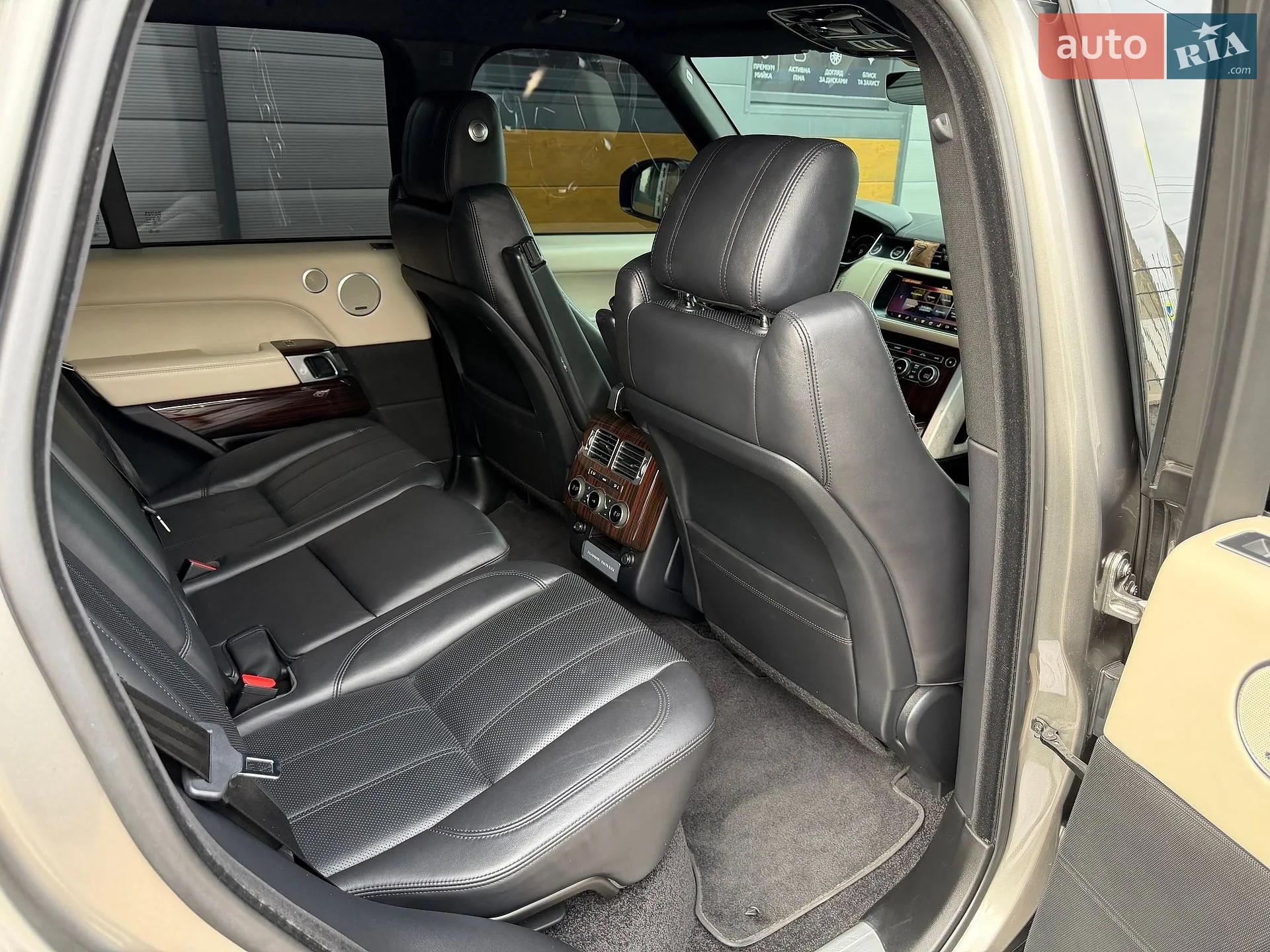 2017 Land Rover Range Rover - мініатюра 48