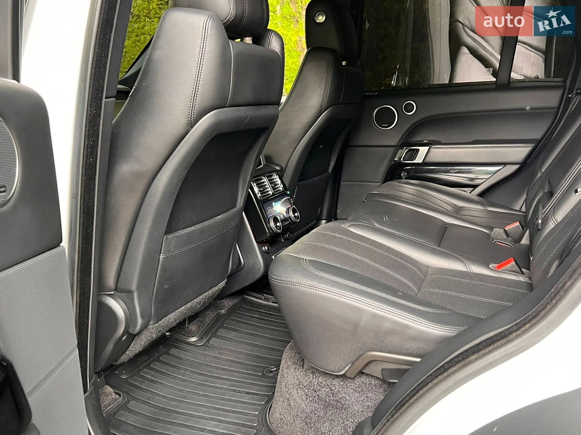2015 Land Rover Range Rover - мініатюра 33