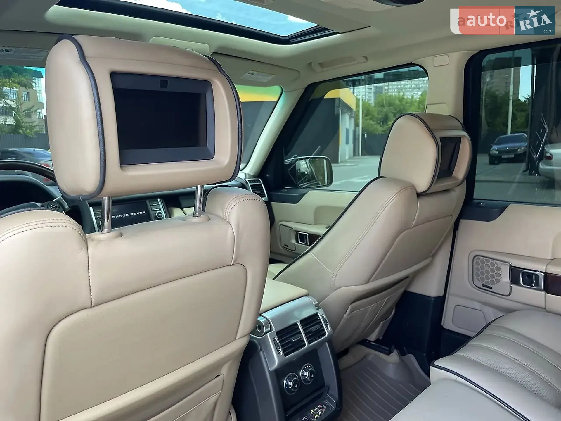 2010 Land Rover Range Rover - мініатюра 27