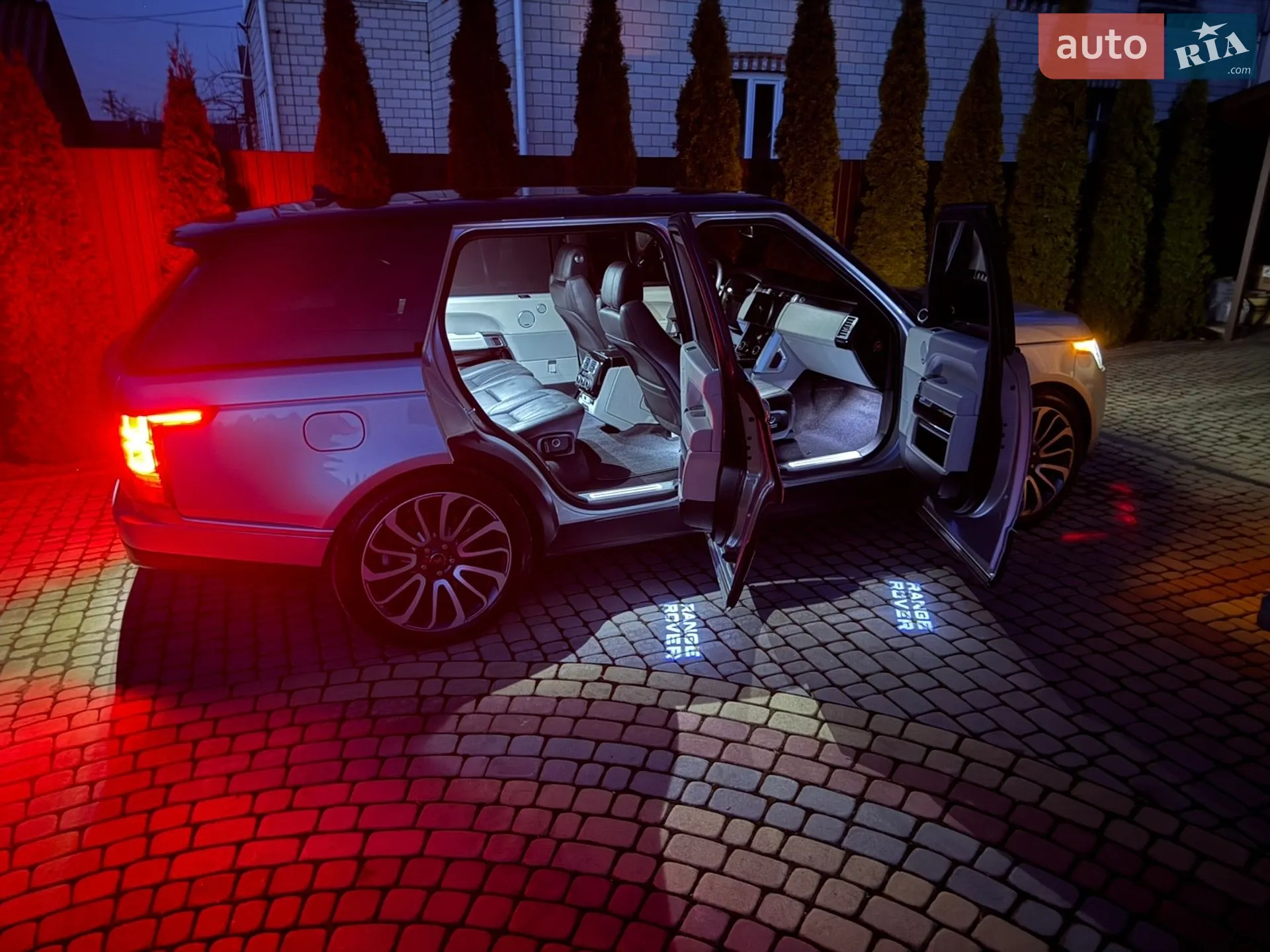 2016 Land Rover Range Rover - мініатюра 40