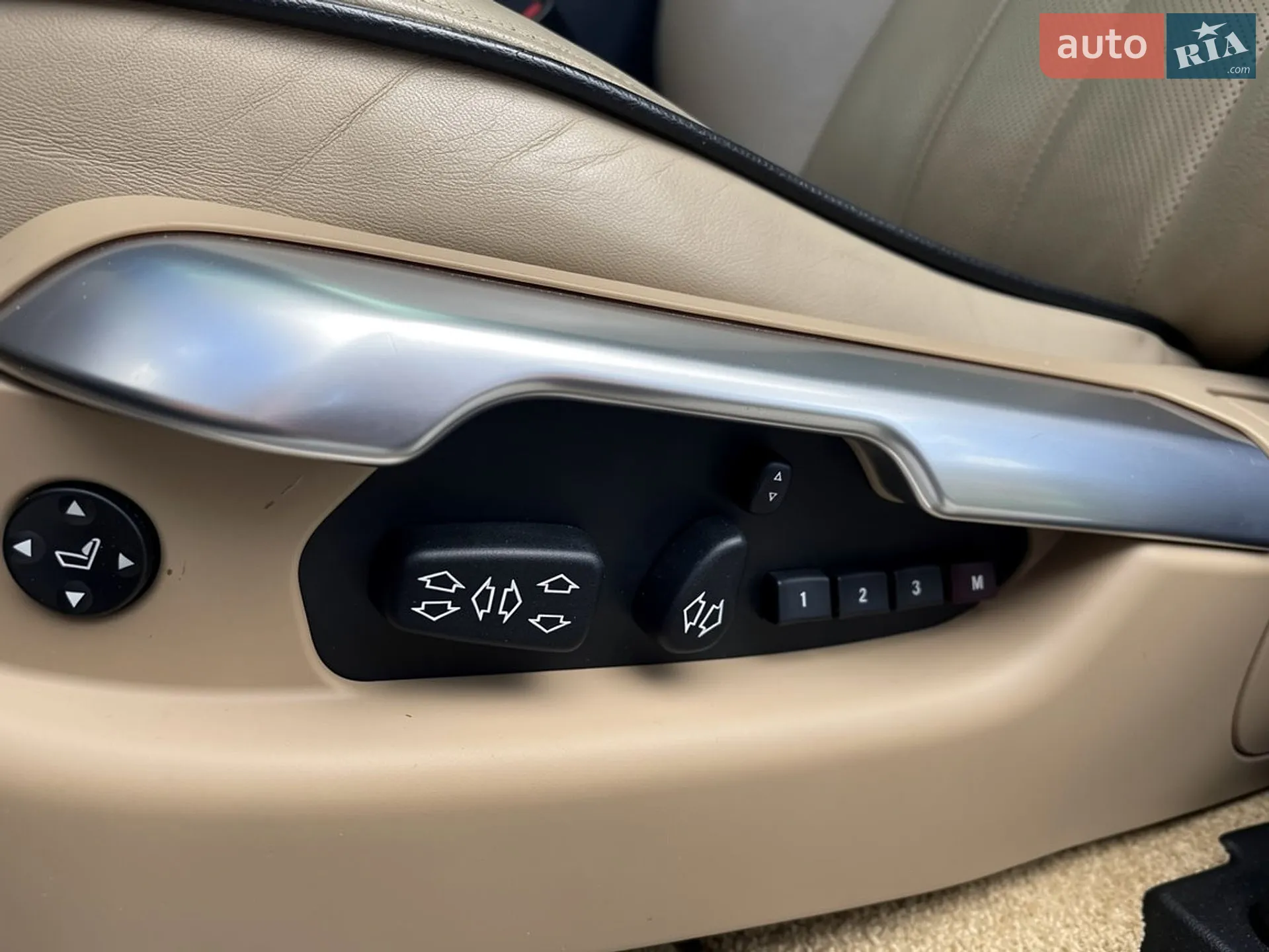 2010 Land Rover Range Rover - мініатюра 27