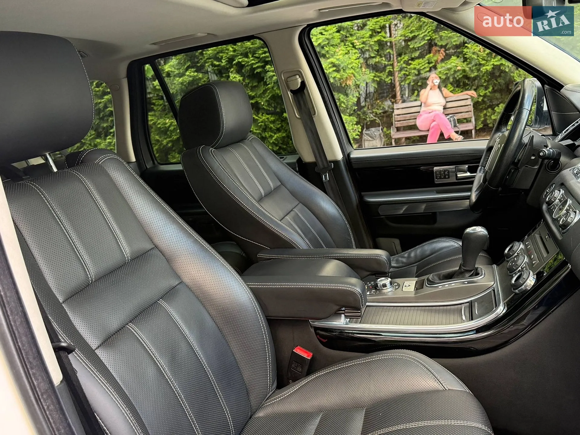 2010 Land Rover Range Rover - мініатюра 17
