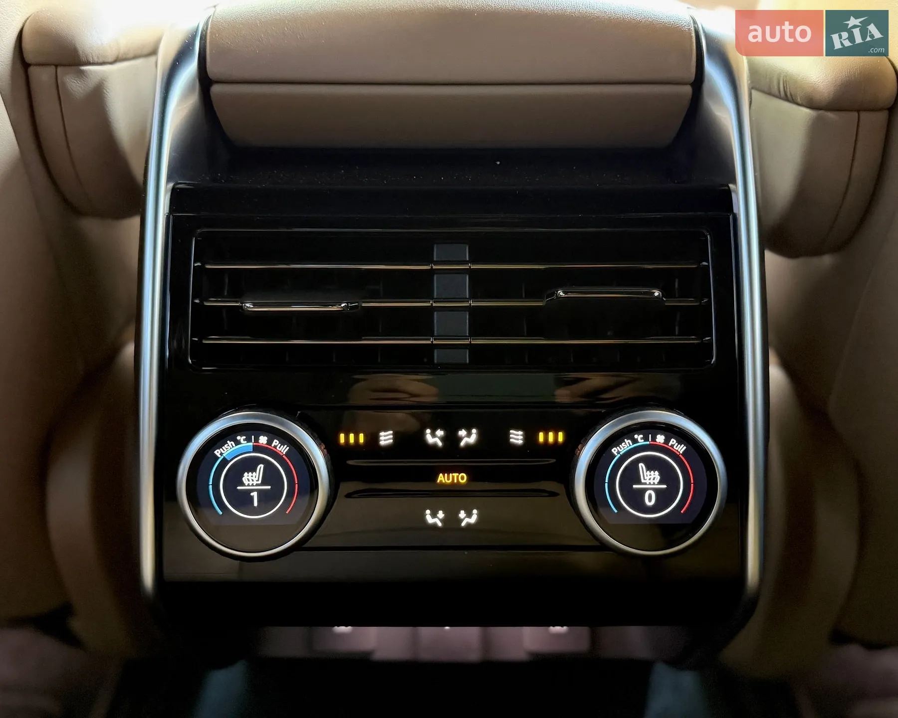 2023 Land Rover Range Rover - мініатюра 24